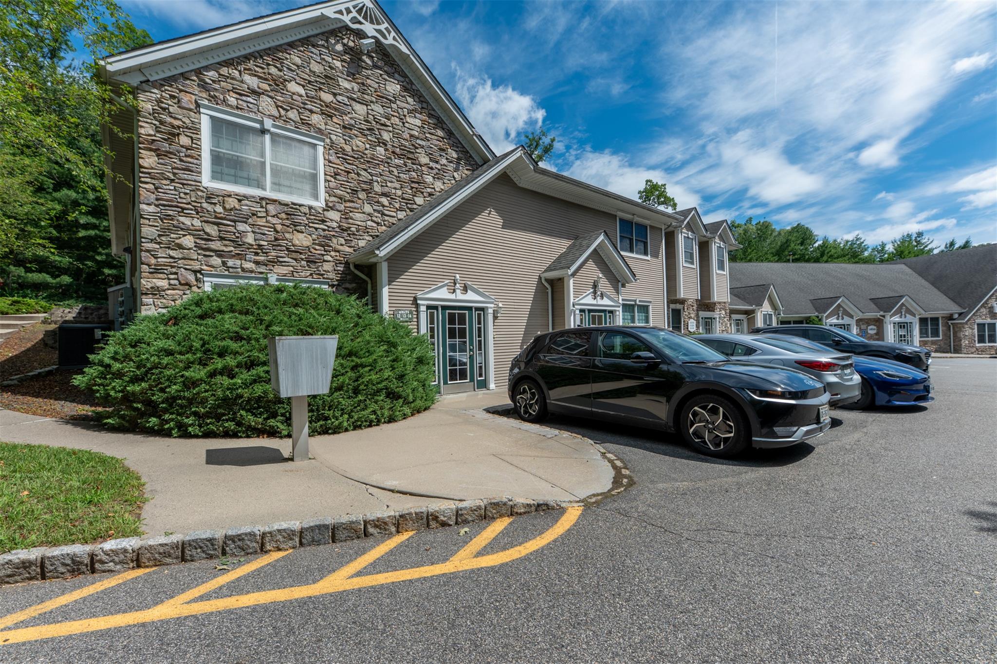 #1 photo, 1540 US-202, Pomona , NY 10970