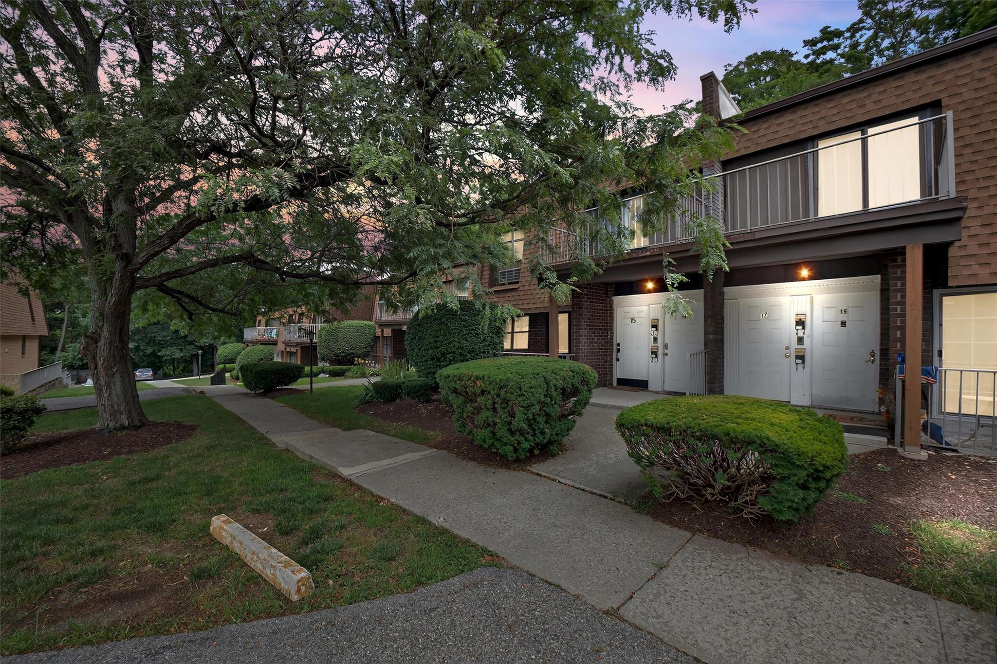 #1 photo, 424 Carpenter Avenue, 紐約州 Newburgh , NY 12550