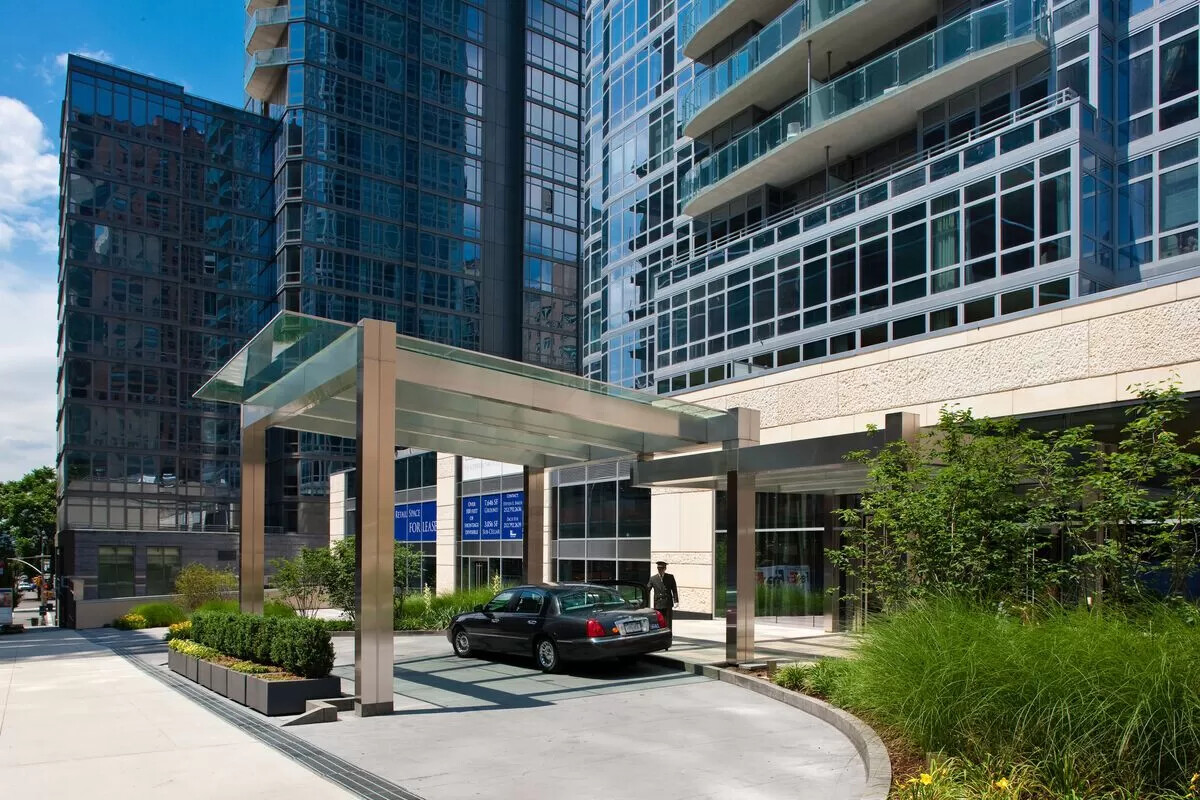 #20 photo, New York City, Lincoln Square , NY 10019