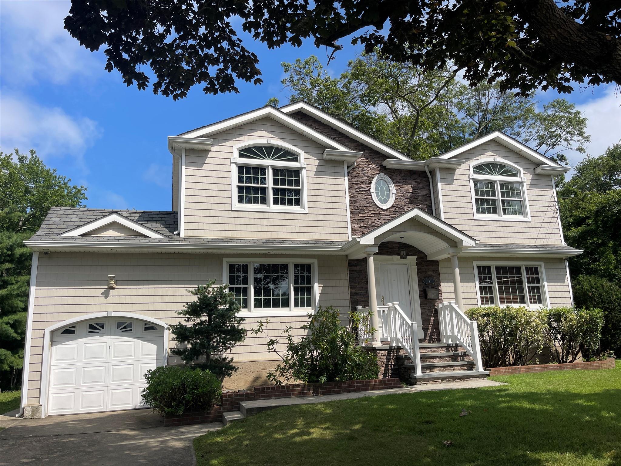 #1 photo, 8 Trezza Court, ナッソー郡 Bellmore , NY 11710