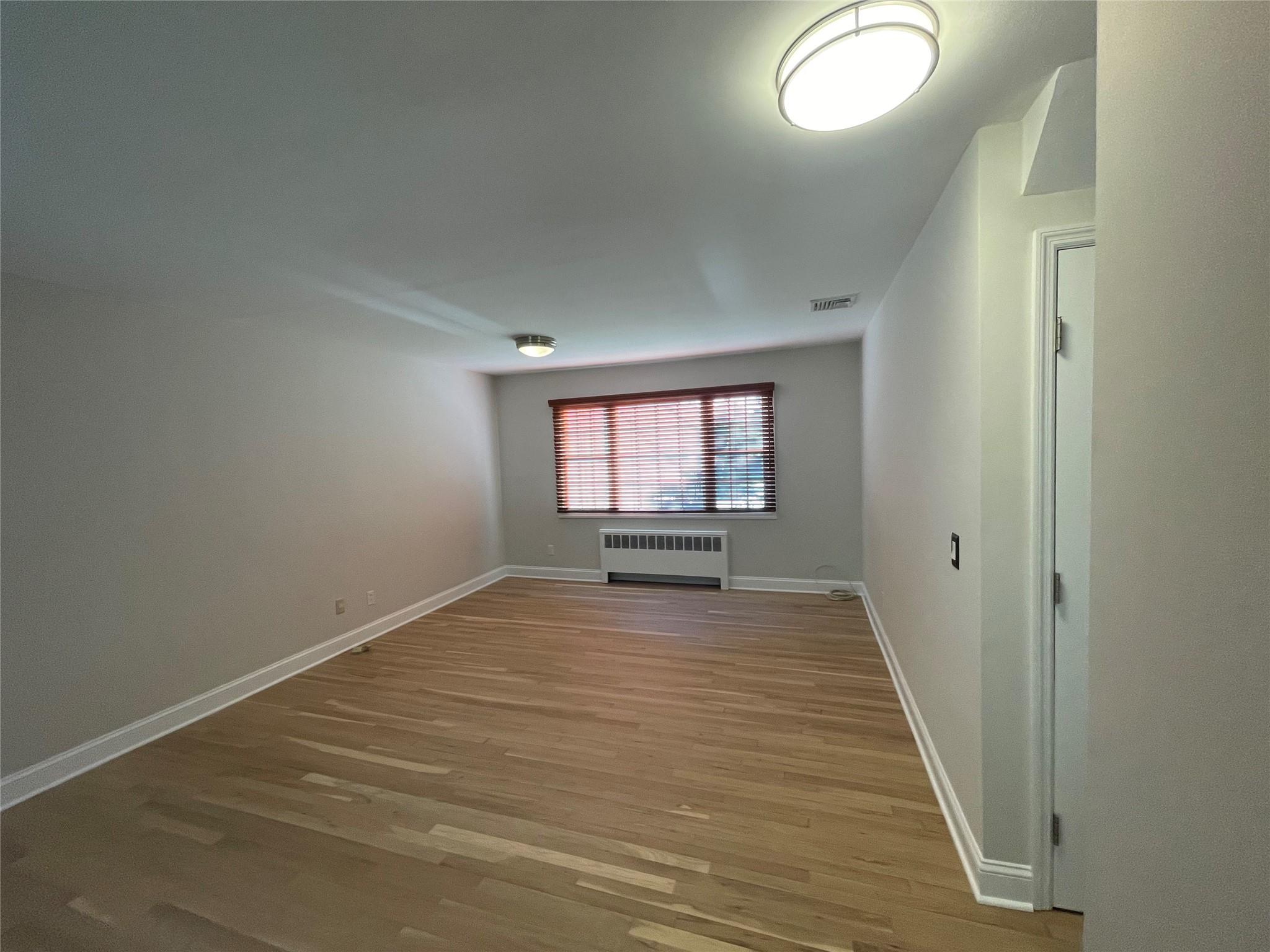 #12 photo, 8 Trezza Court, ナッソー郡 Bellmore , NY 11710