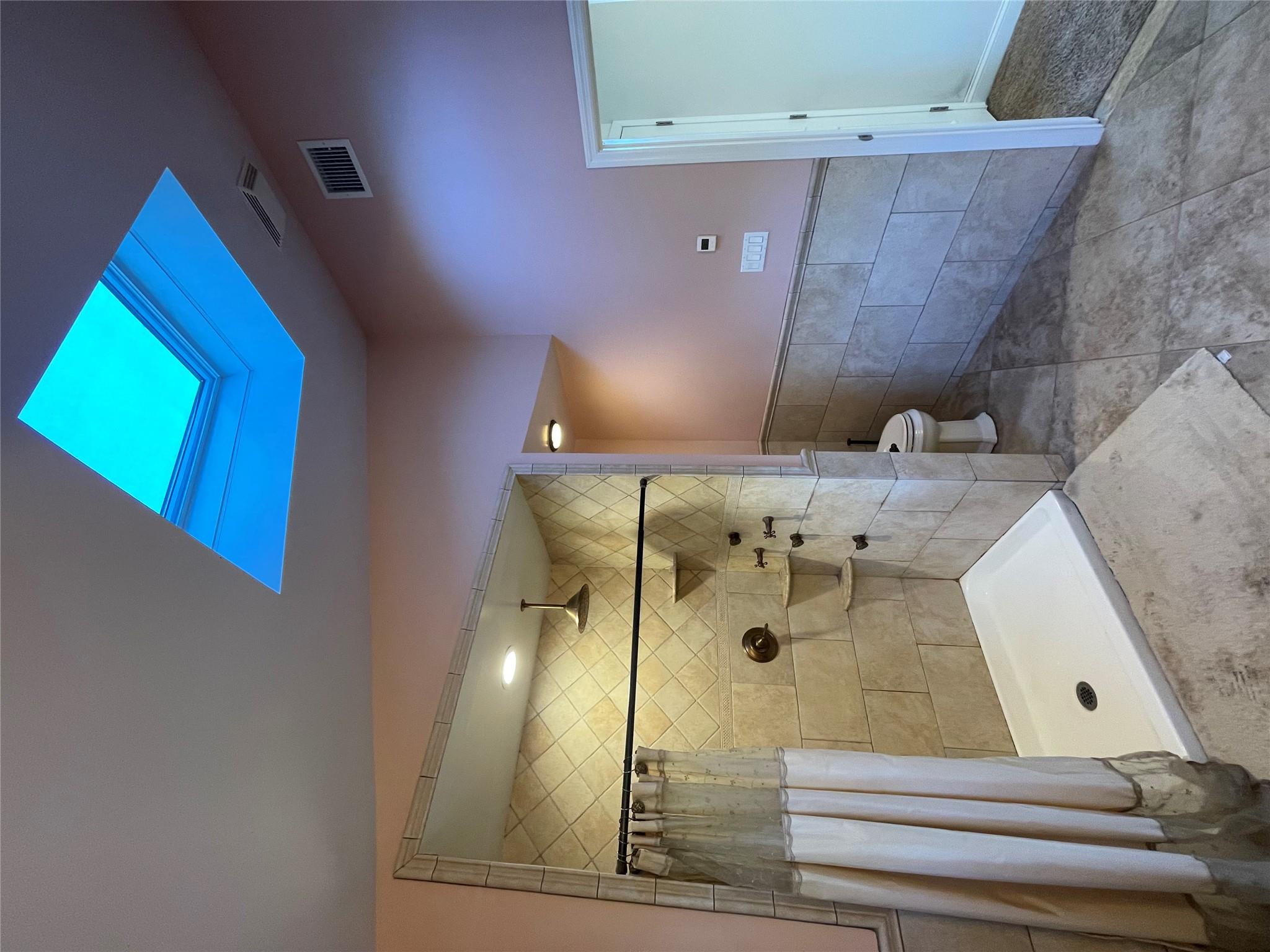 #18 photo, 8 Trezza Court, ナッソー郡 Bellmore , NY 11710