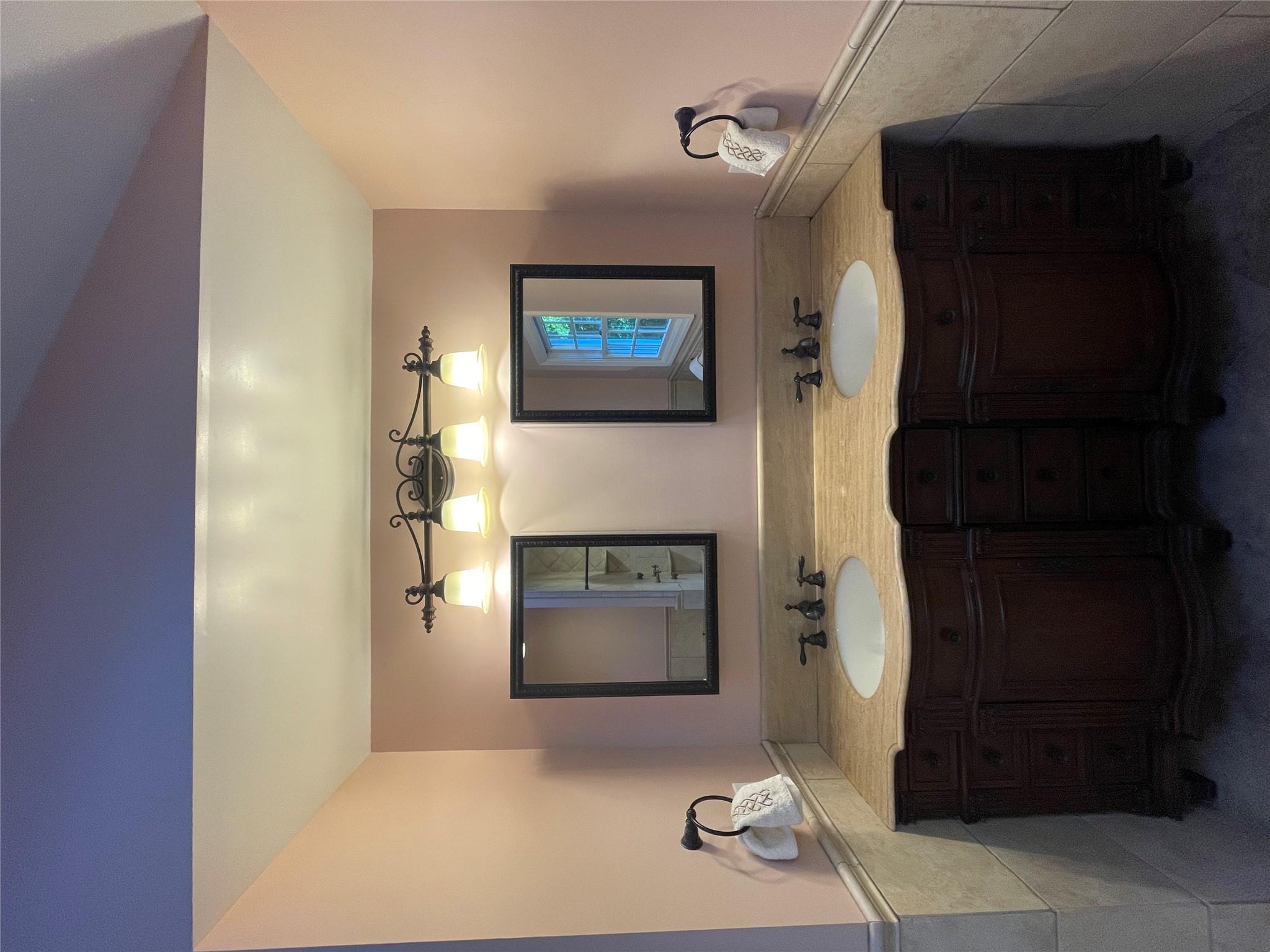 #20 photo, 8 Trezza Court, ナッソー郡 Bellmore , NY 11710