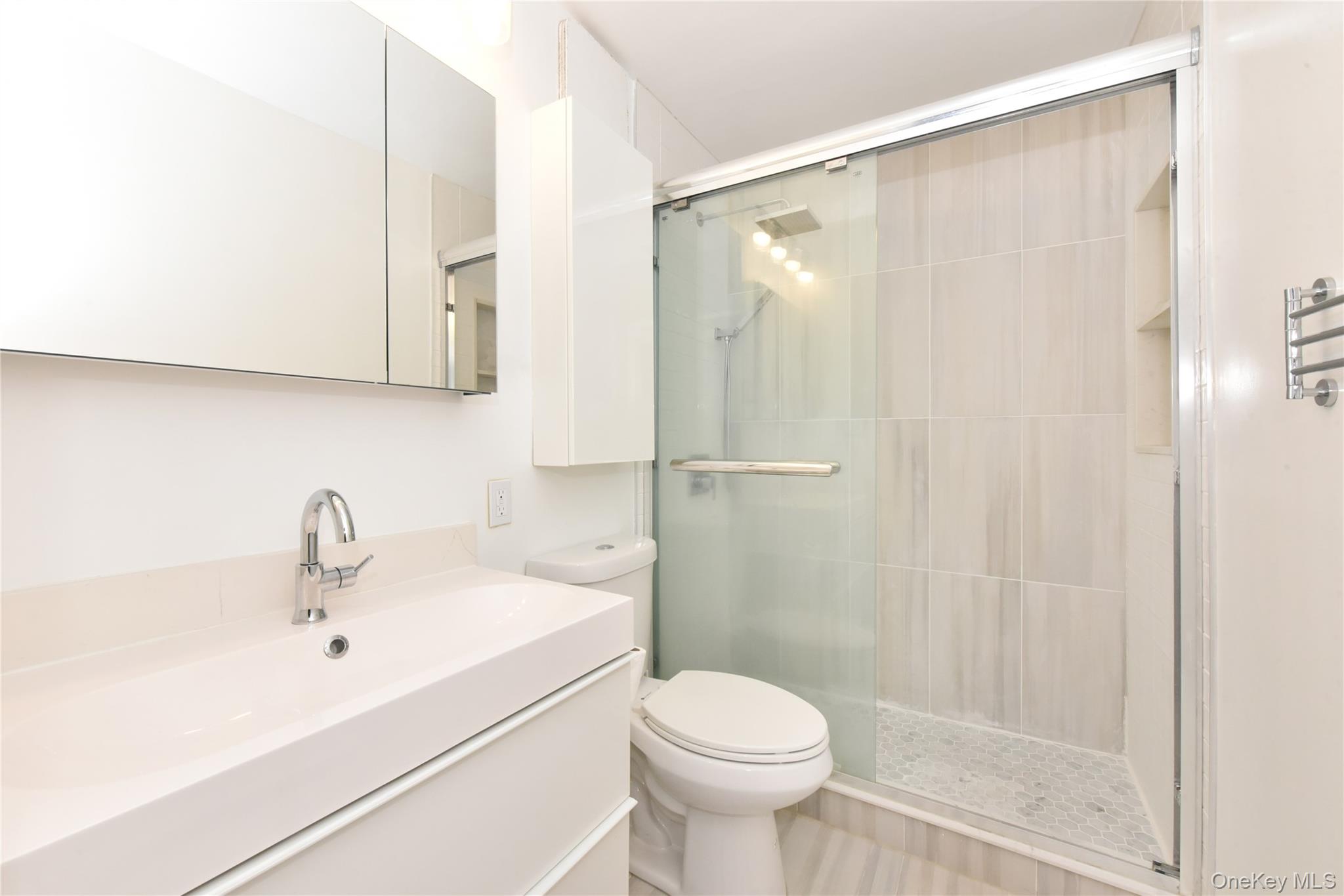 #13 photo, 152-18 Union Turnpike, クイーンズ区 Flushing , NY 11367