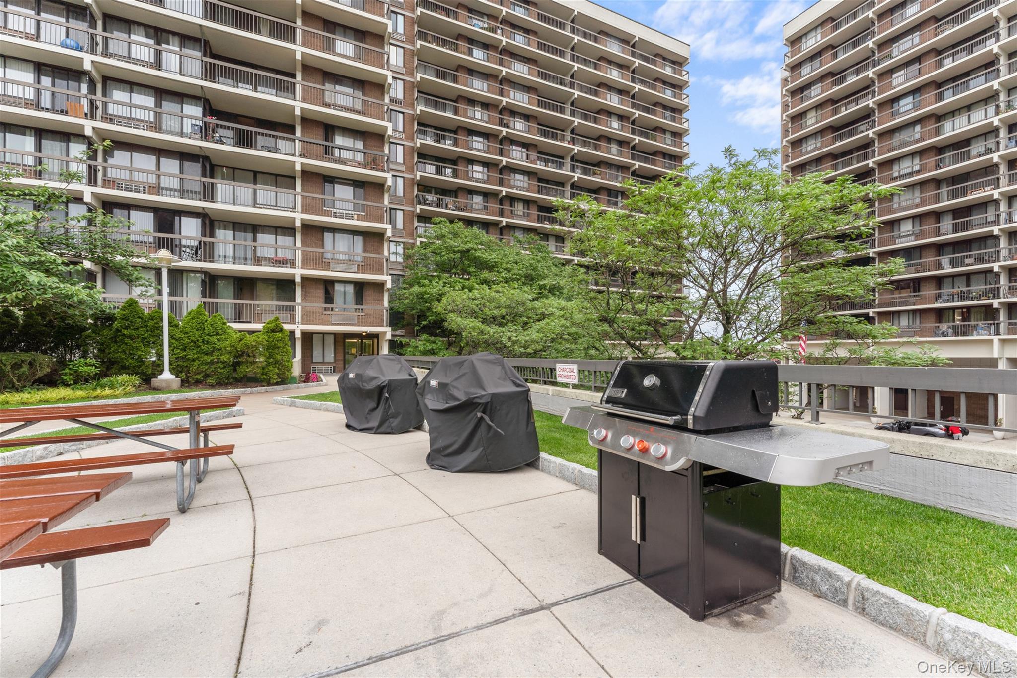 #17 photo, 152-18 Union Turnpike, クイーンズ区 Flushing , NY 11367