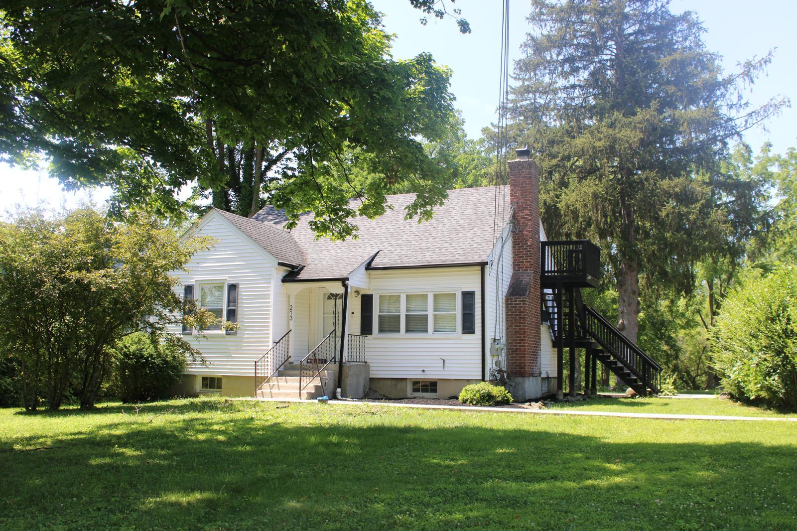 #1 photo, 213 Old Bates Gates Road, New Hampton , NY 10958