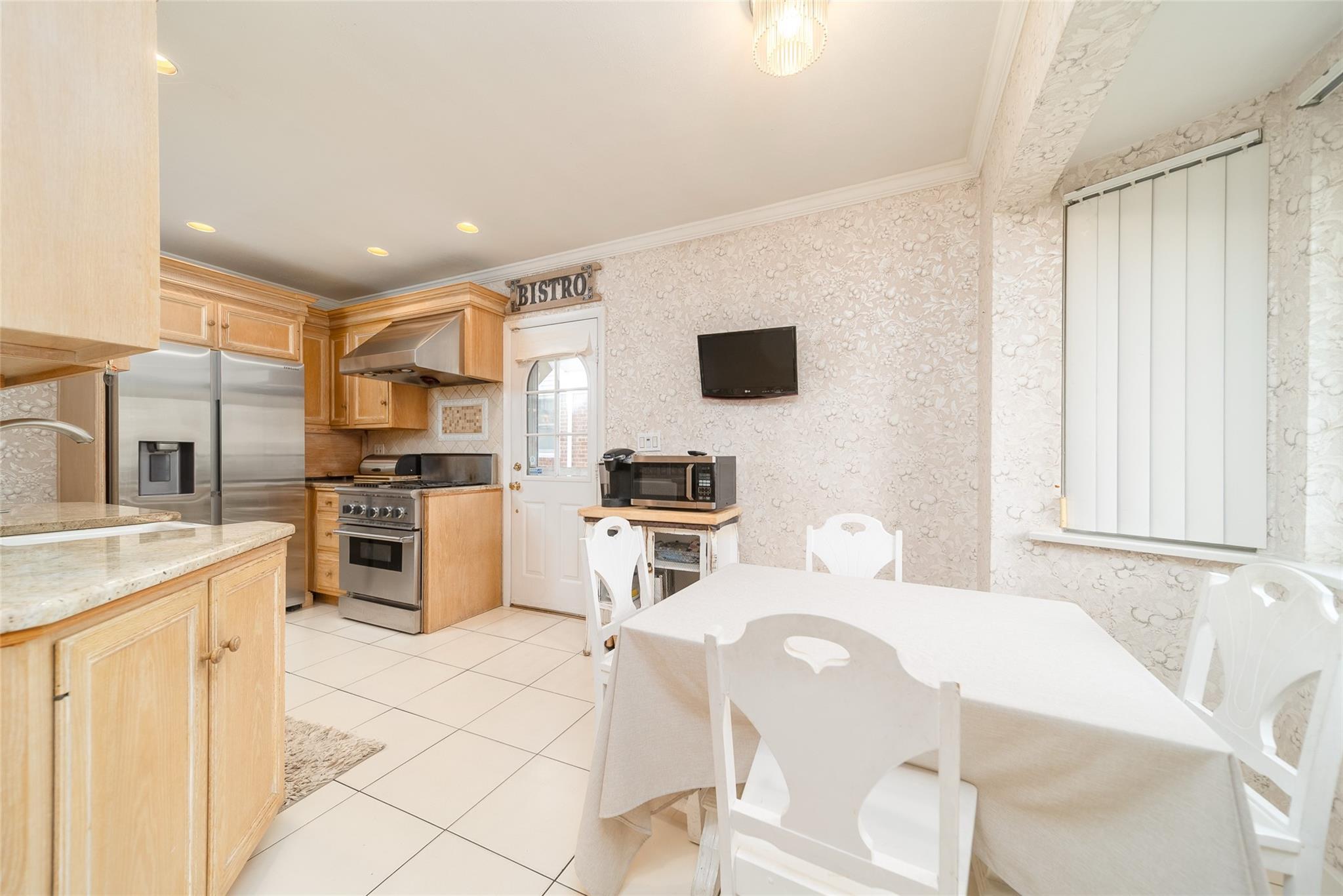 #5 photo, 145-67 5th Avenue, クイーンズ区 Whitestone , NY 11357