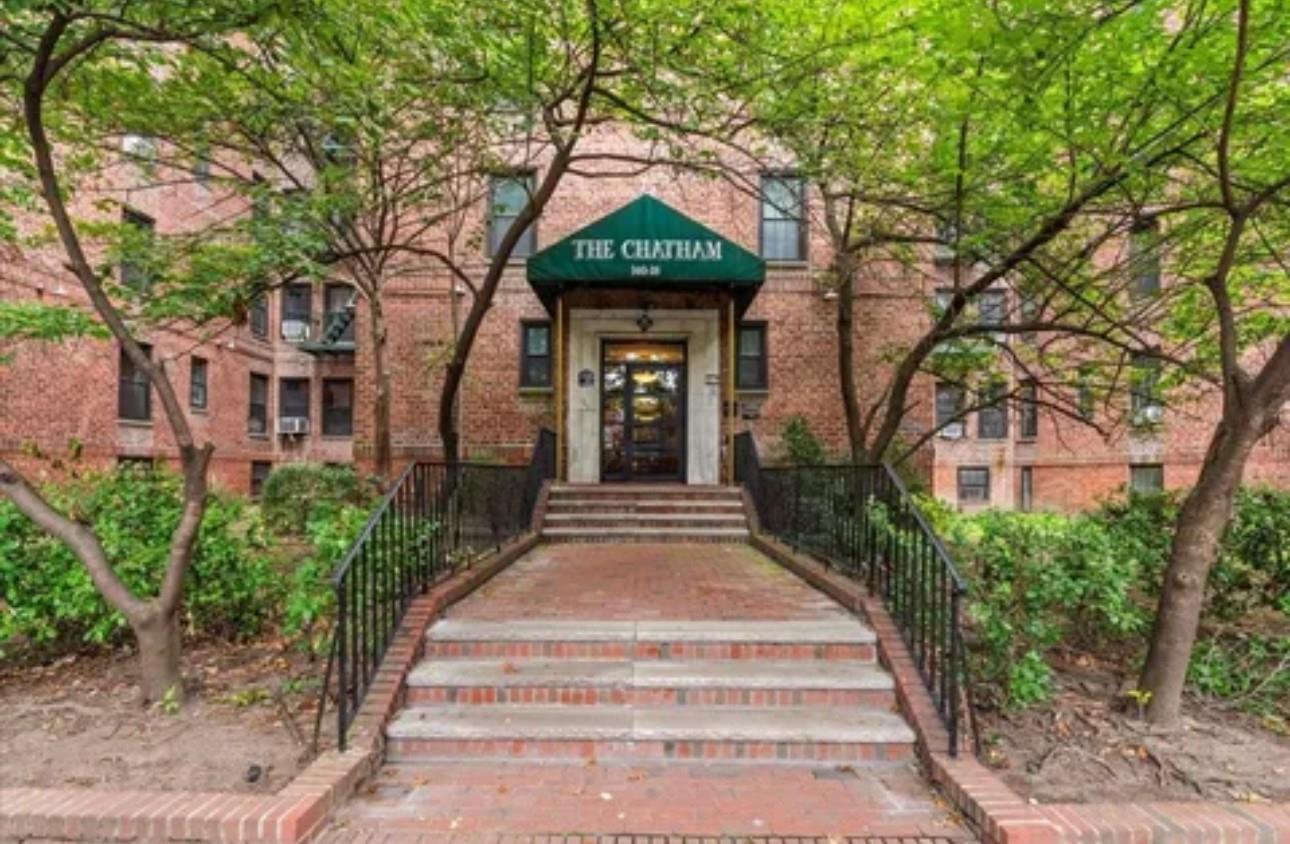#1 photo, 14018 Burden Crescent, 皇后區 Briarwood , NY 11435