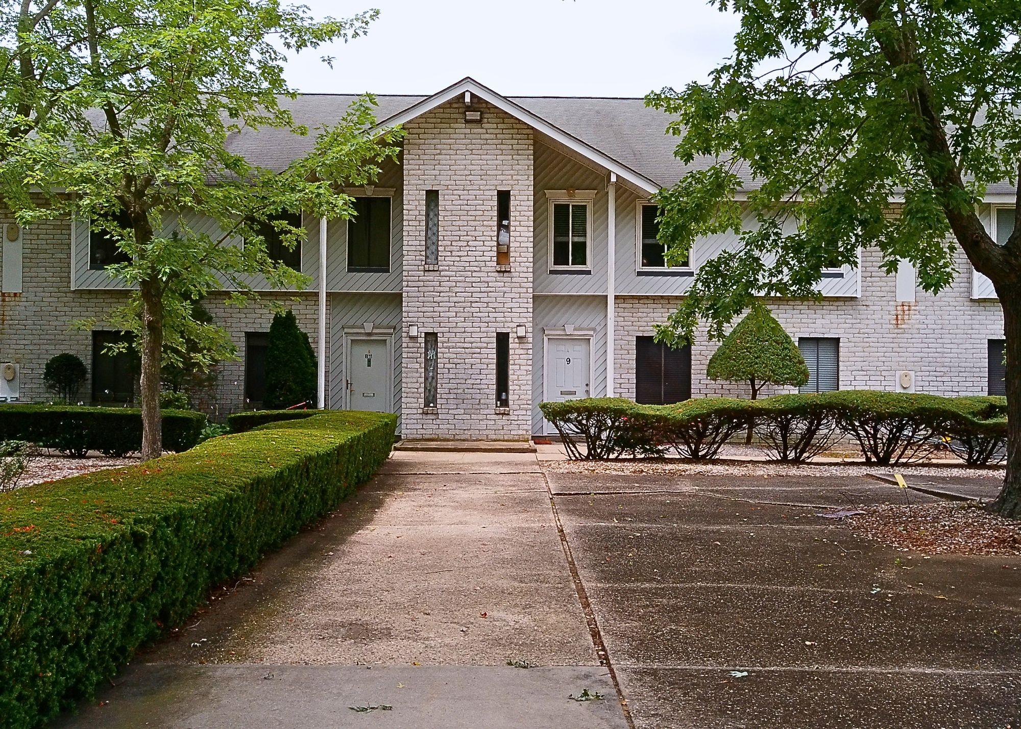 #1 photo, 9 Boulder Court, 東長島 科勒姆 Coram , NY 11727