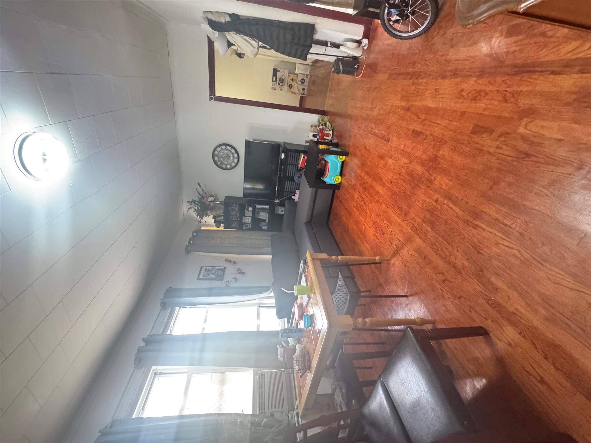 #11 photo, 88-16 85th Street, クイーンズ区 Woodhaven , NY 11421