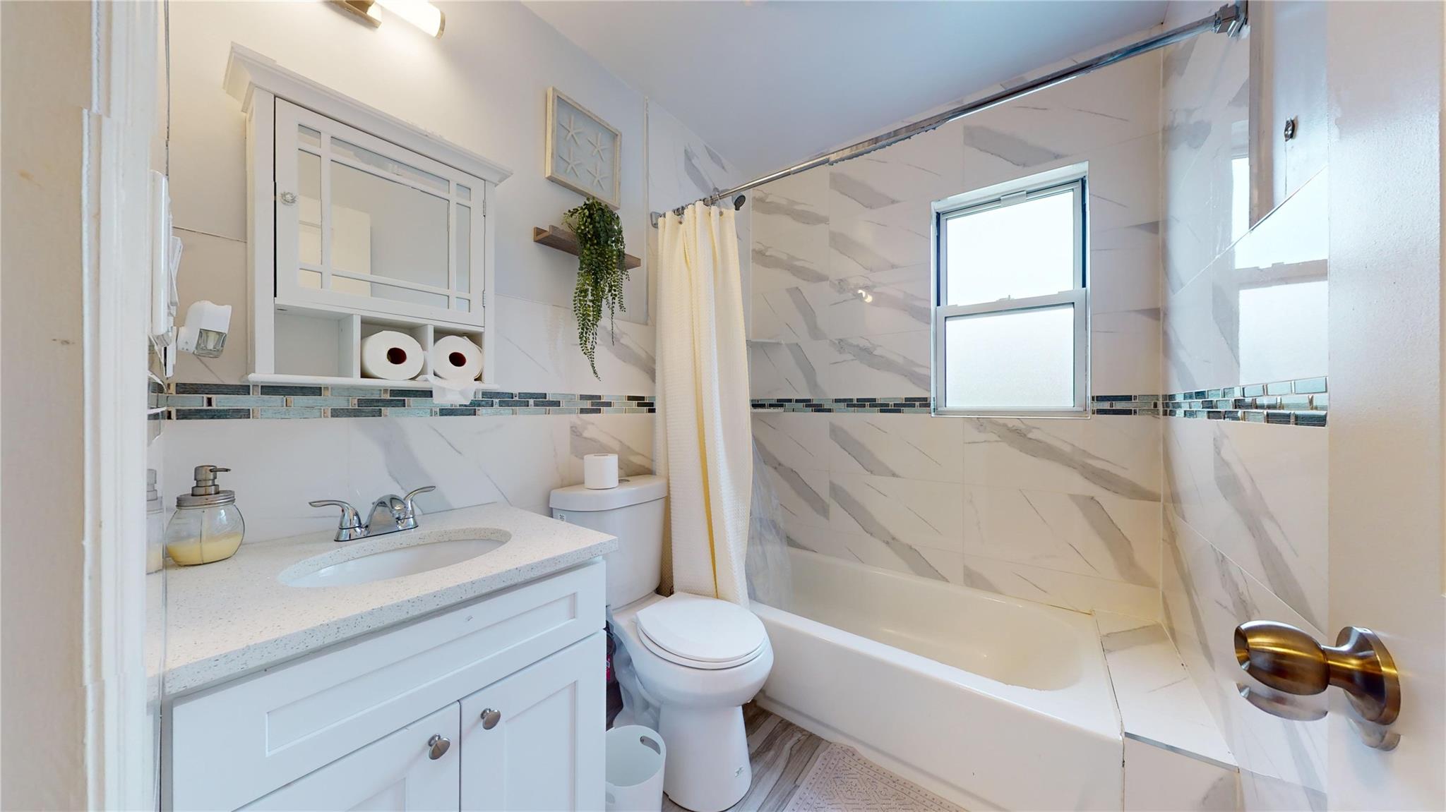 #12 photo, 114-13 203rd st 203rd Street, クイーンズ区 Jamaica , NY 11412