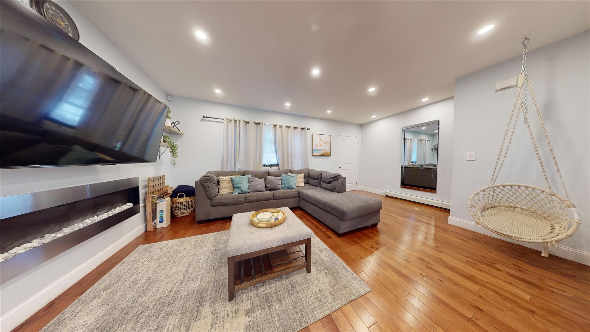 #8 photo, 114-13 203rd st 203rd Street, クイーンズ区 Jamaica , NY 11412