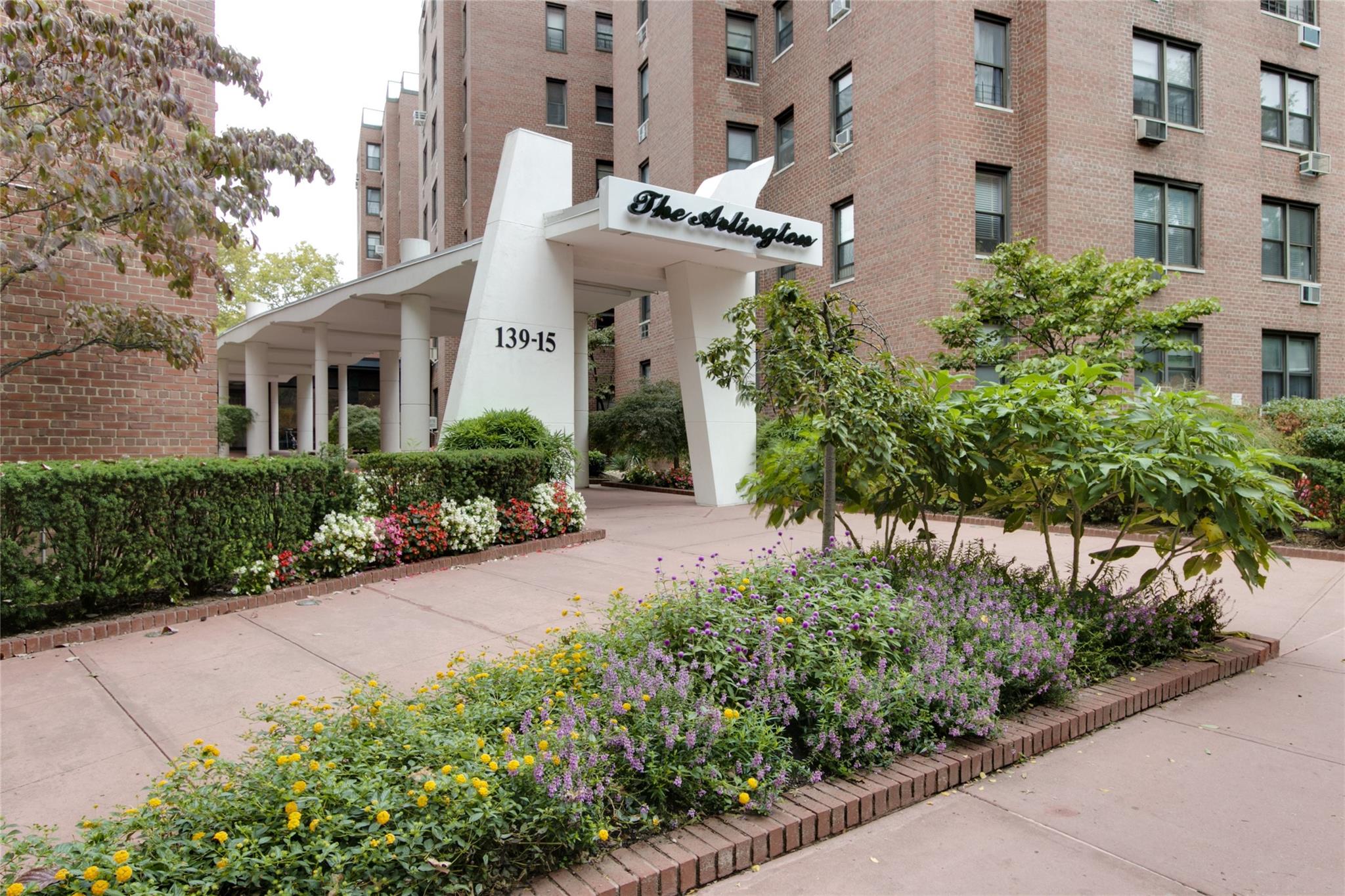 #1 photo, 139-15 83 Ave, 皇后區 Briarwood , NY 11435