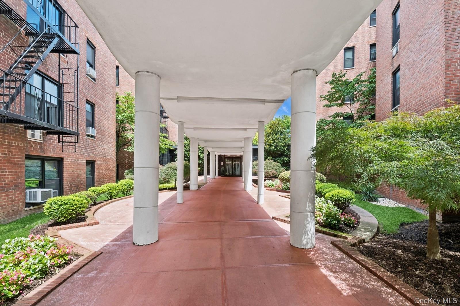 #3 photo, 139-15 83 Ave, クイーンズ区 Briarwood , NY 11435