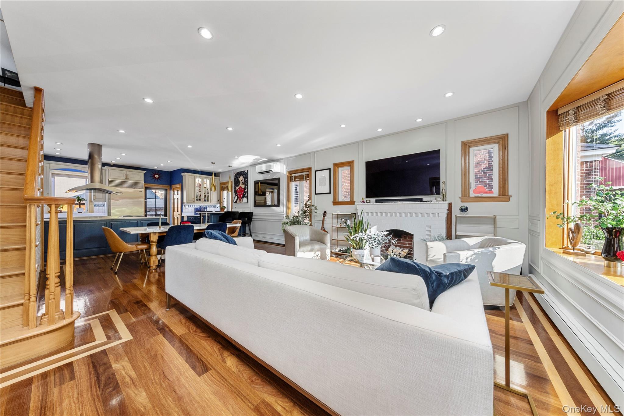 #15 photo, 33-39 84th Street, クイーンズ区 Jackson Heights , NY 11372