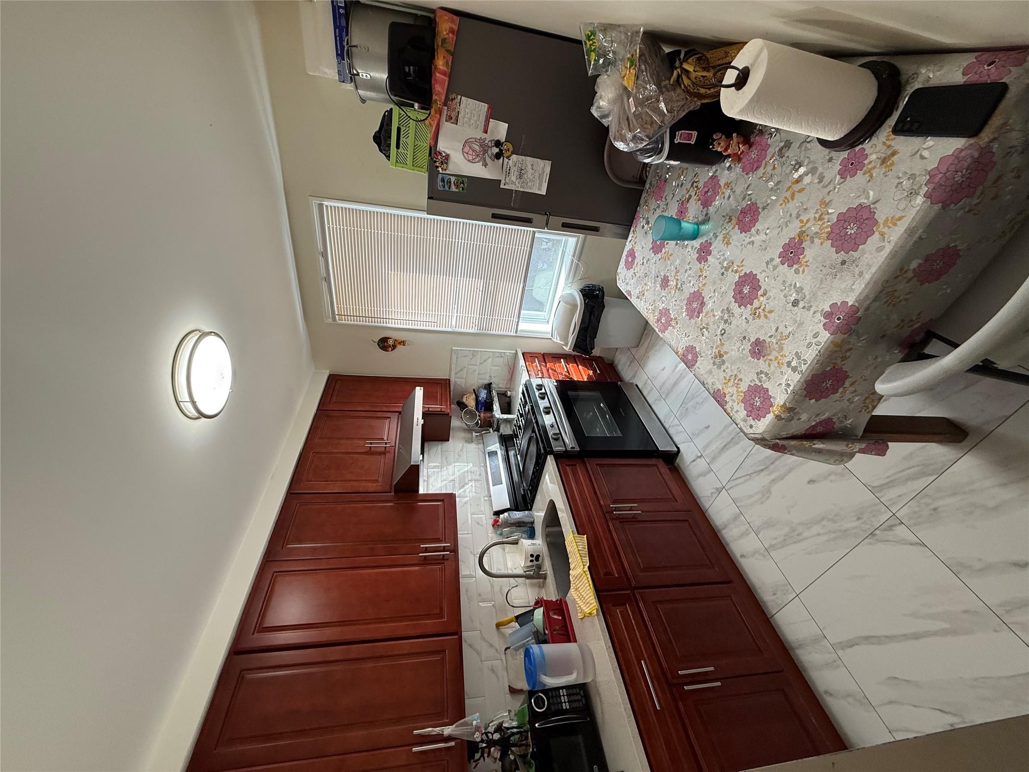 #2 photo, 2896 Heath Avenue, Bronx , NY 10463