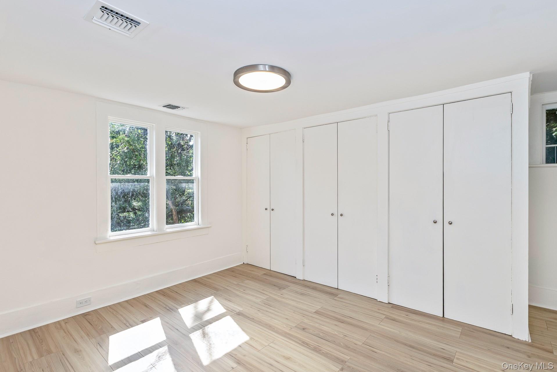 #17 photo, 122 Main Street, ナッソー郡 Roslyn , NY 11576