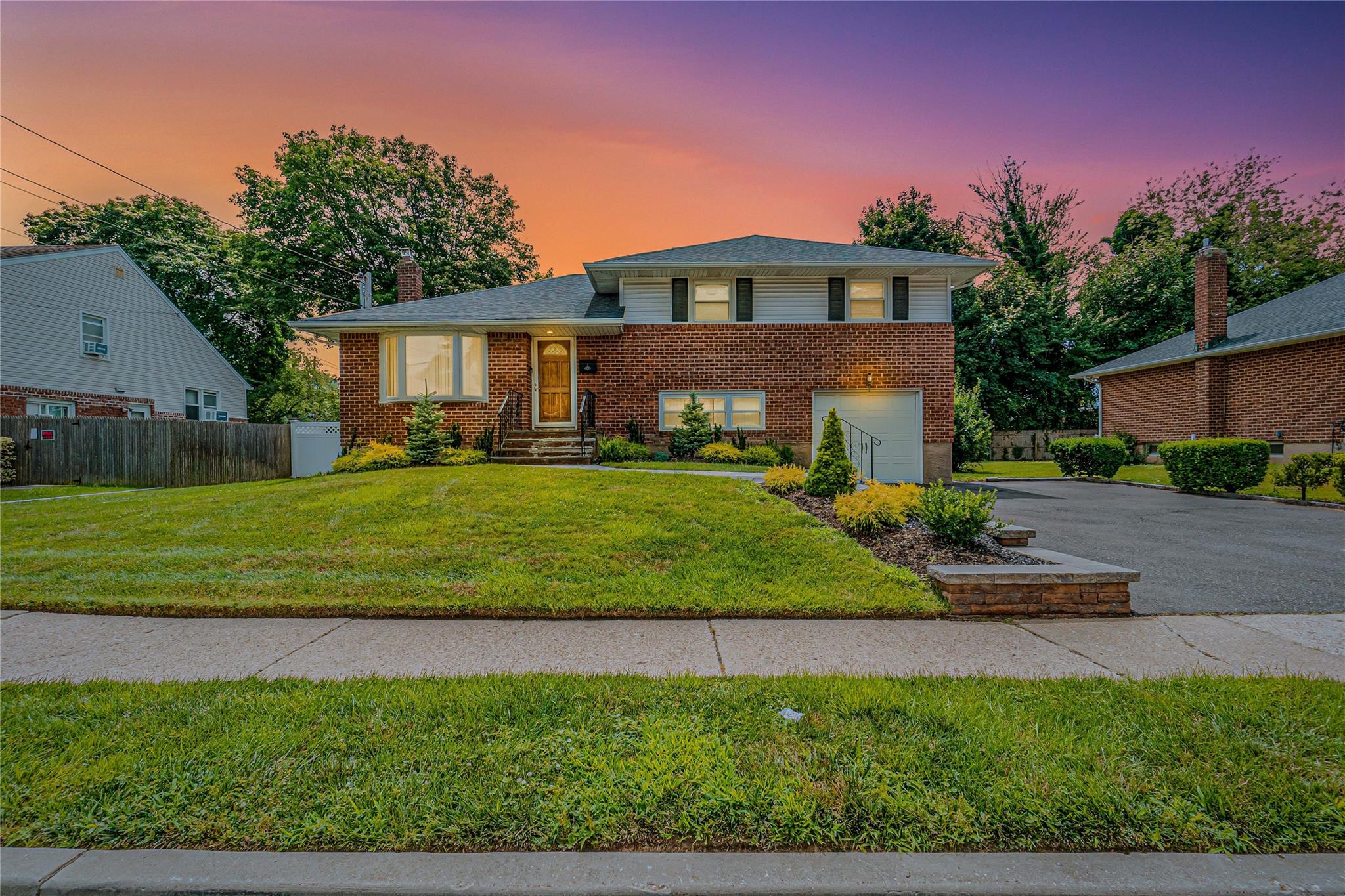 #1 photo, 3 Lourae Drive, 長島 Massapequa Park , NY 11762