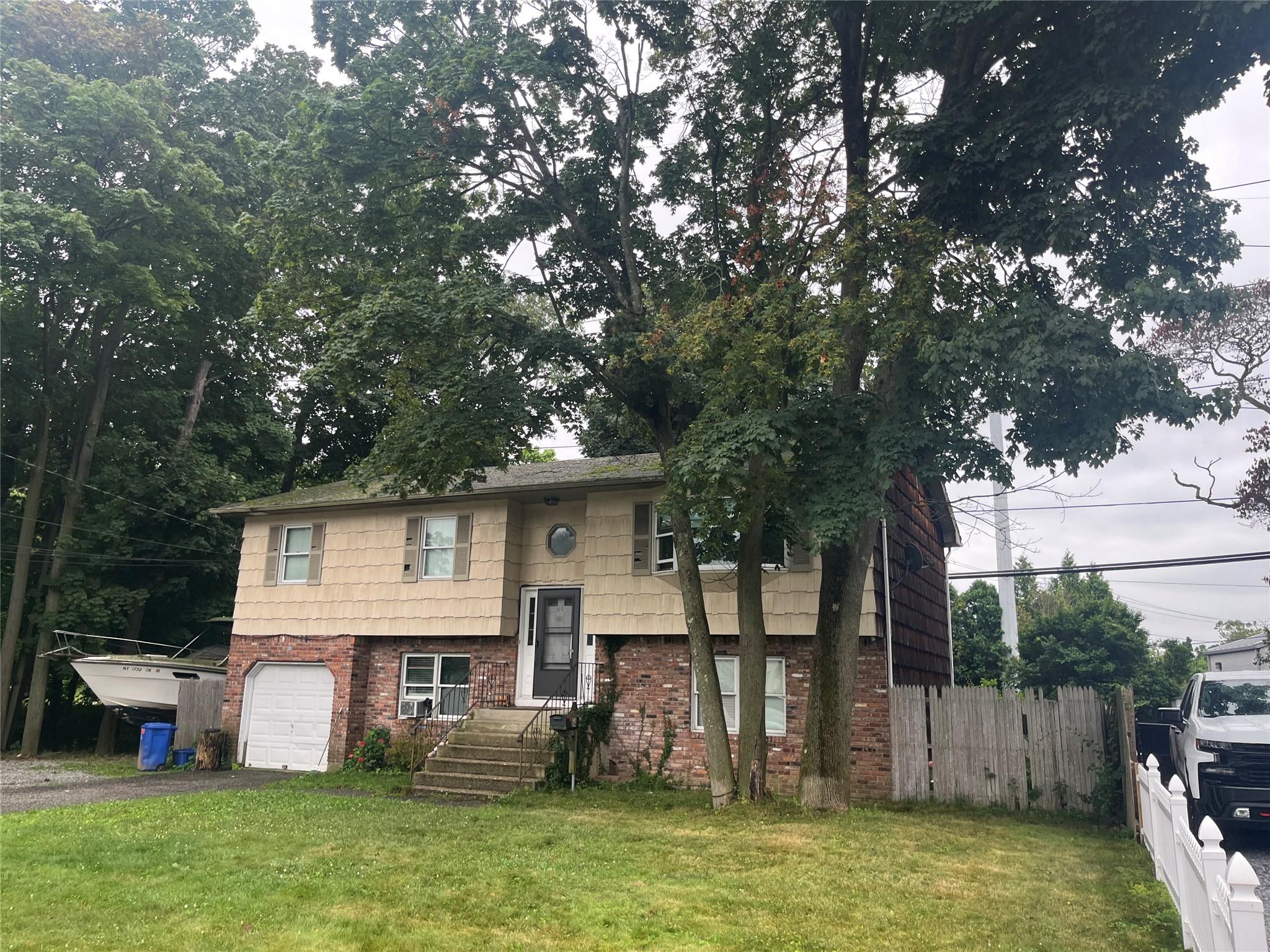#1 photo, 64 Boulevard Avenue, 東長島 Greenlawn , NY 11740
