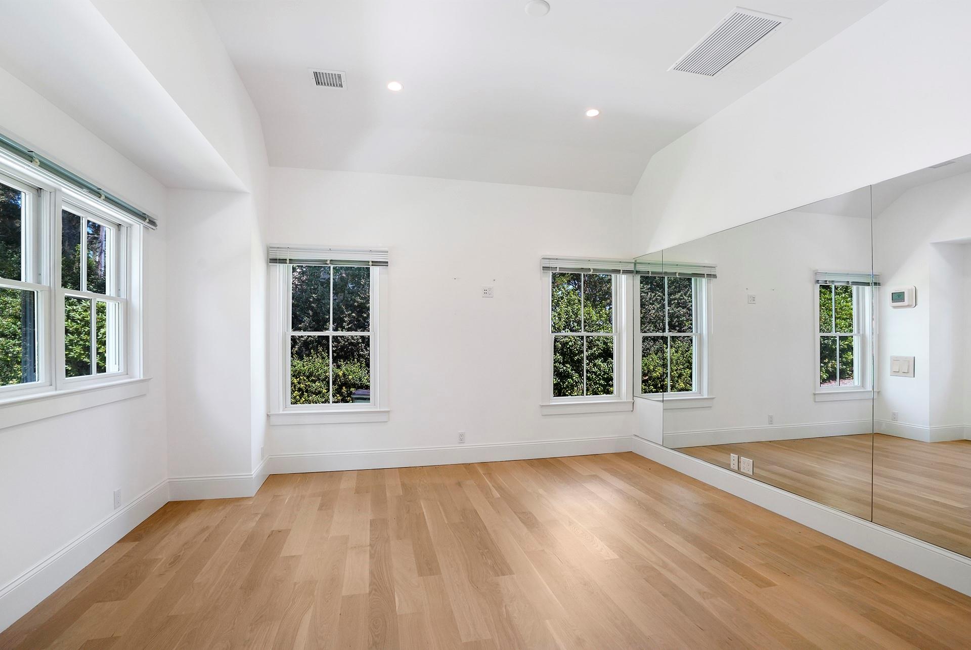 #18 photo, 84 Oyster Shores Road, East Hampton , NY 11937