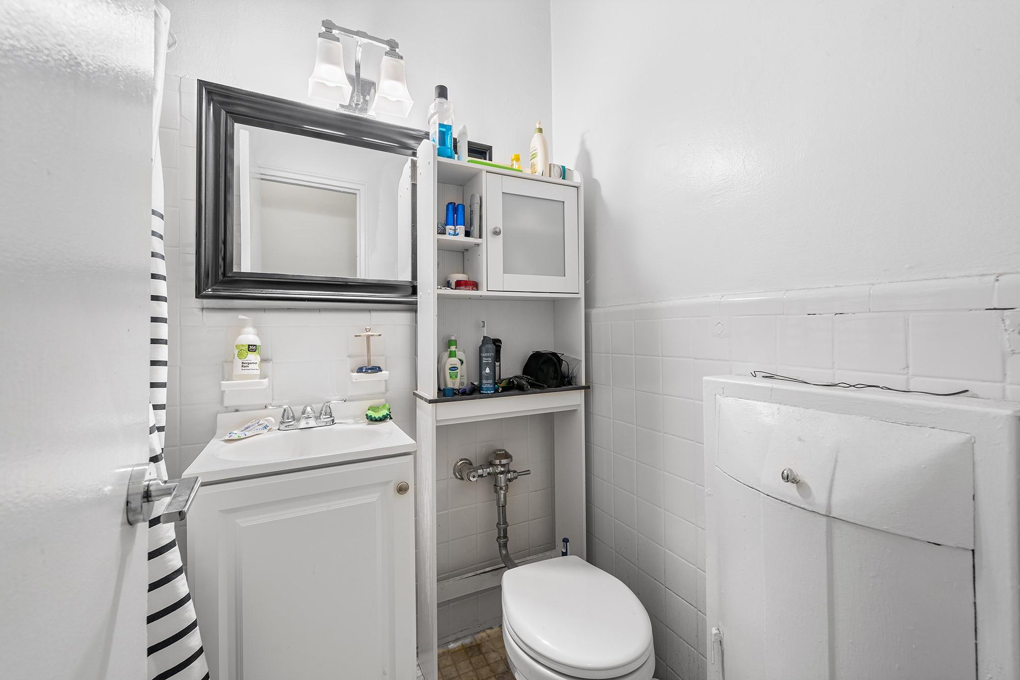 #8 photo, 313 E 89th Street, マンハッタン New York (Manhattan) , NY 10128