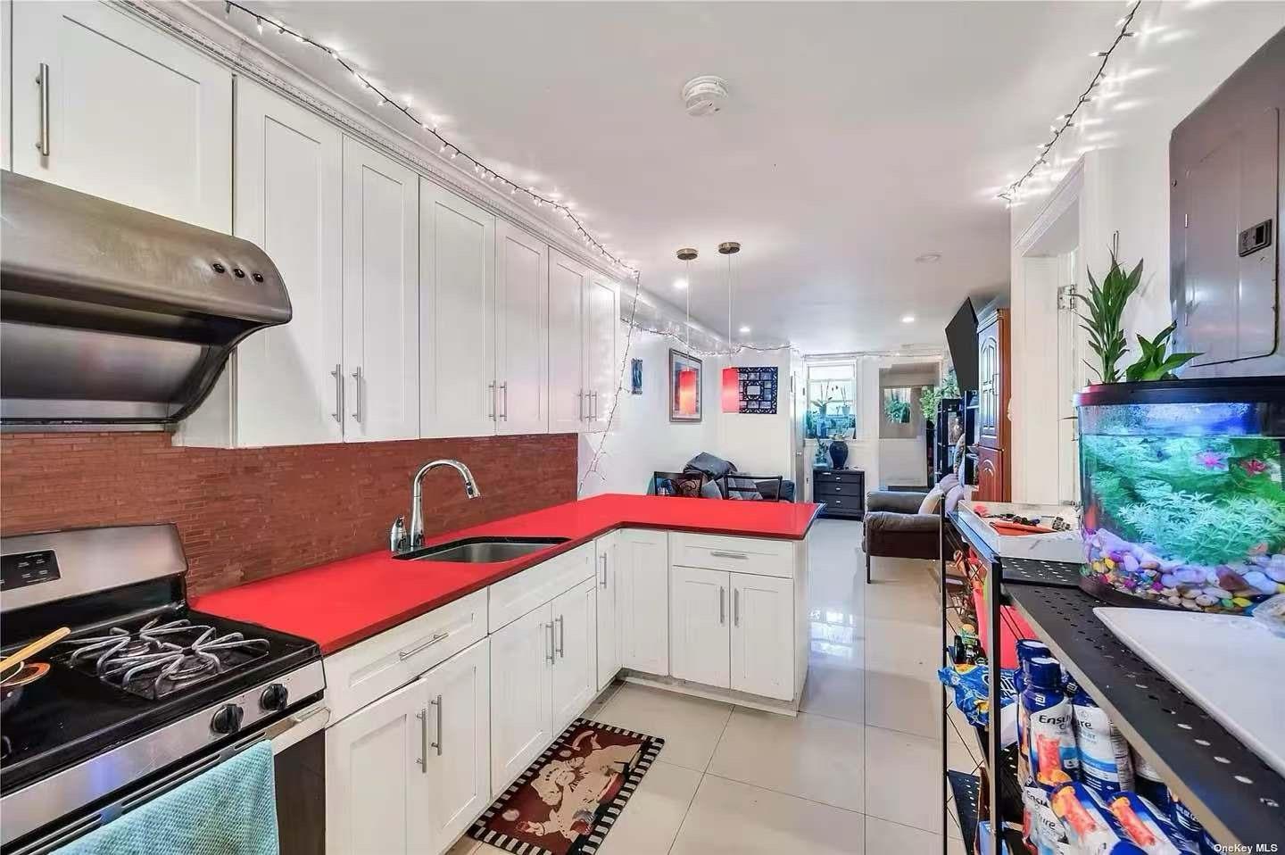 #4 photo, 9-03 127th Street, クイーンズ区 College Point , NY 11356