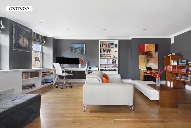 #8 photo, 30 E 76TH Street, Lenox Hill , NY 10021