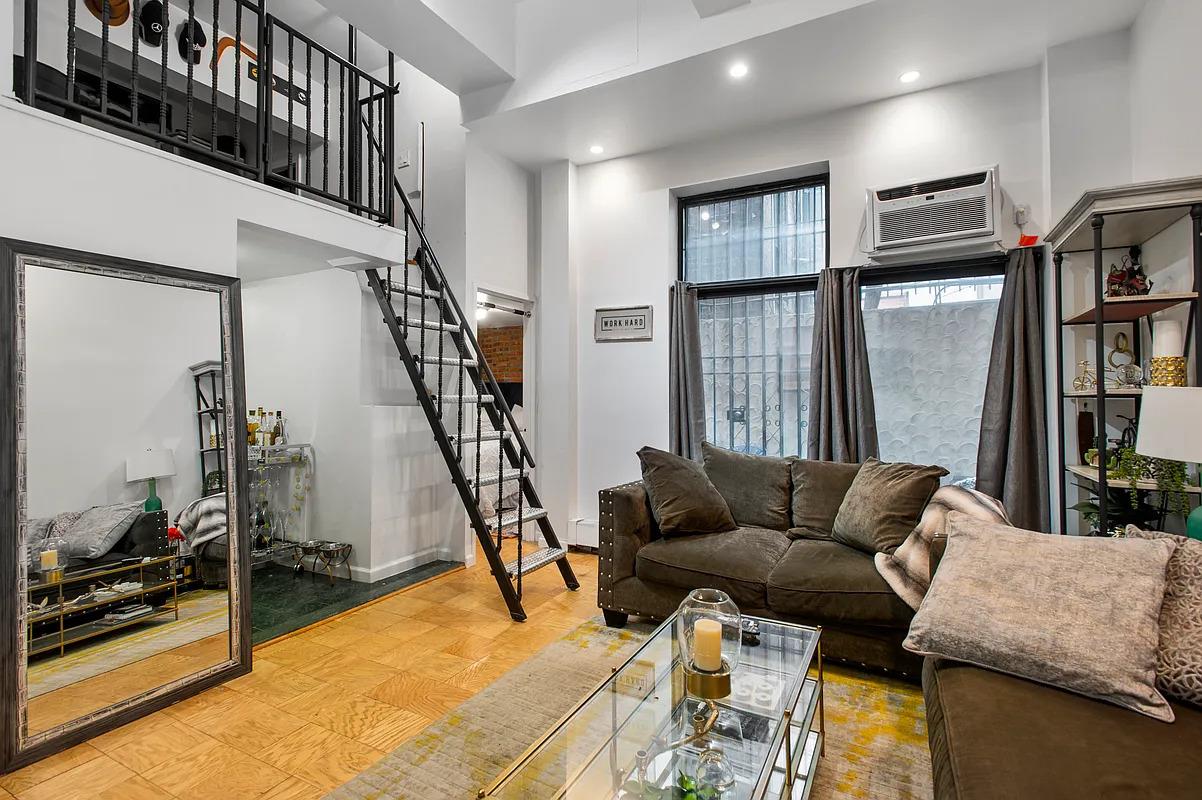 #1 photo, 350 E 62ND Street, 曼哈頓 上东城 Lenox Hill , NY 10021