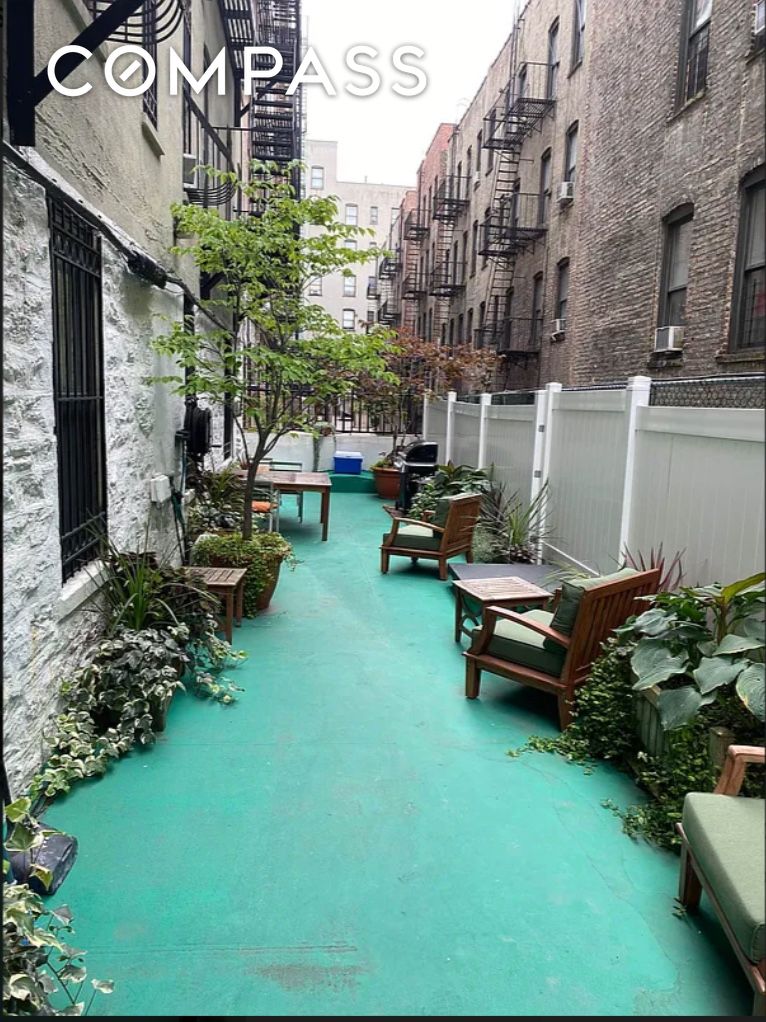 #10 photo, 418 W 129th Street, マンハッタン Manhattanville , NY 10027