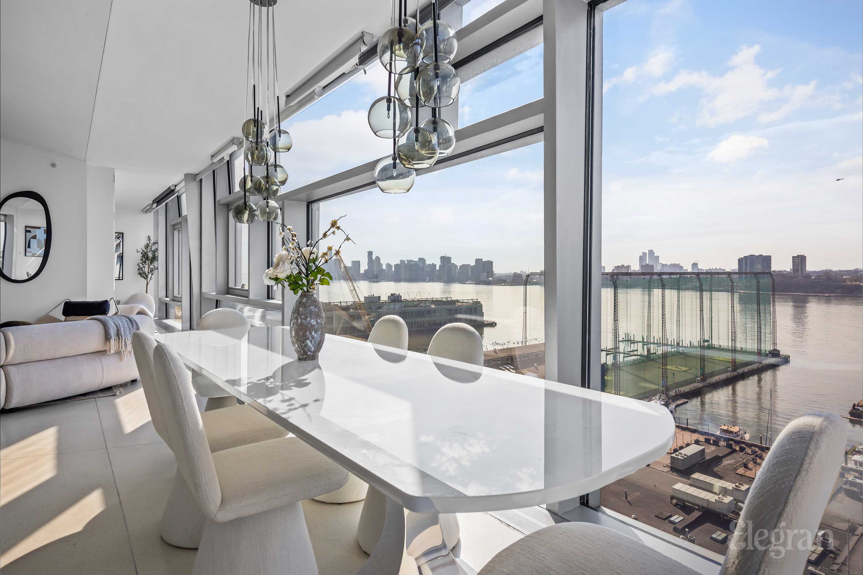 #7 photo, 100 11th Avenue, マンハッタン Chelsea , NY 10011