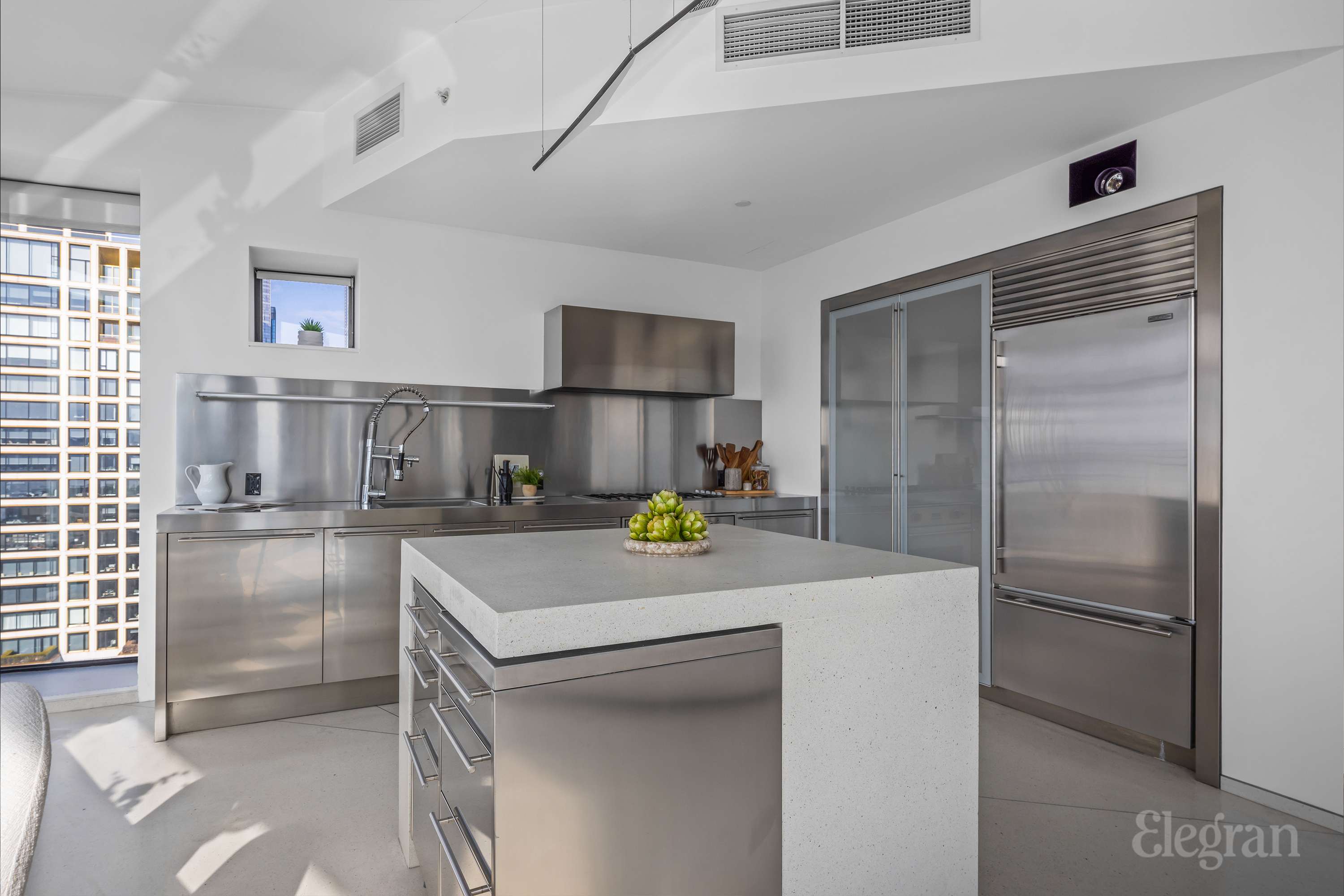 #8 photo, 100 11th Avenue, マンハッタン Chelsea , NY 10011