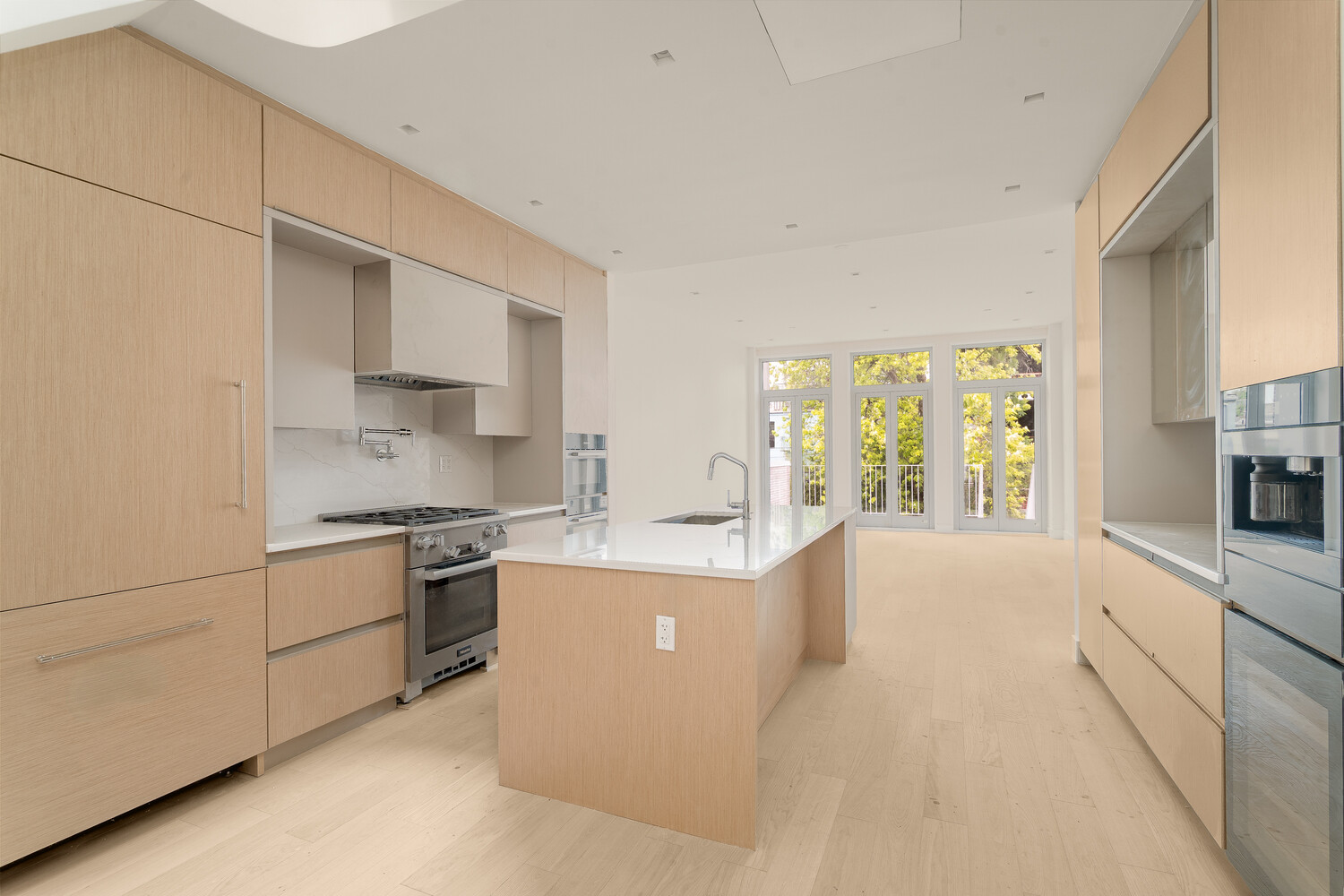 #5 photo, 819 DEAN Street, ブルックリン区 Crown Heights , NY 11238