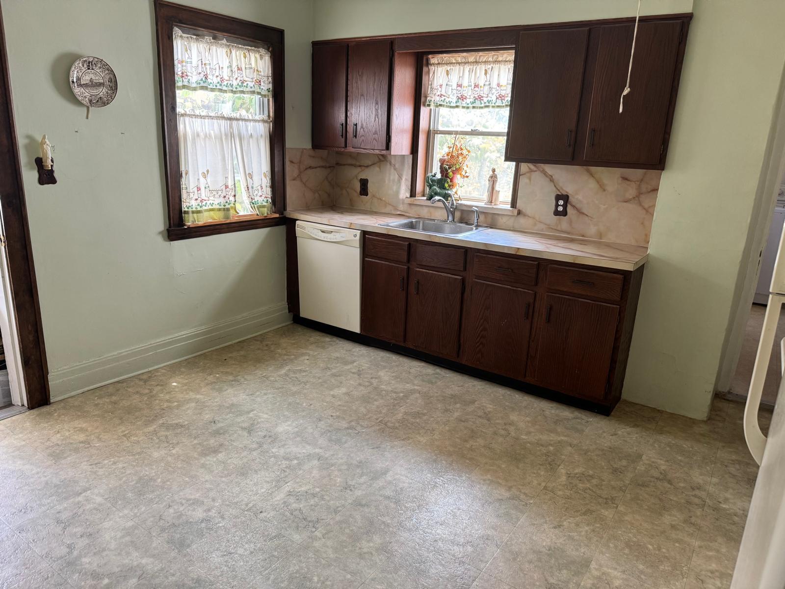 #3 photo, 112 N 6th Avenue, Mount Vernon , NY 10550