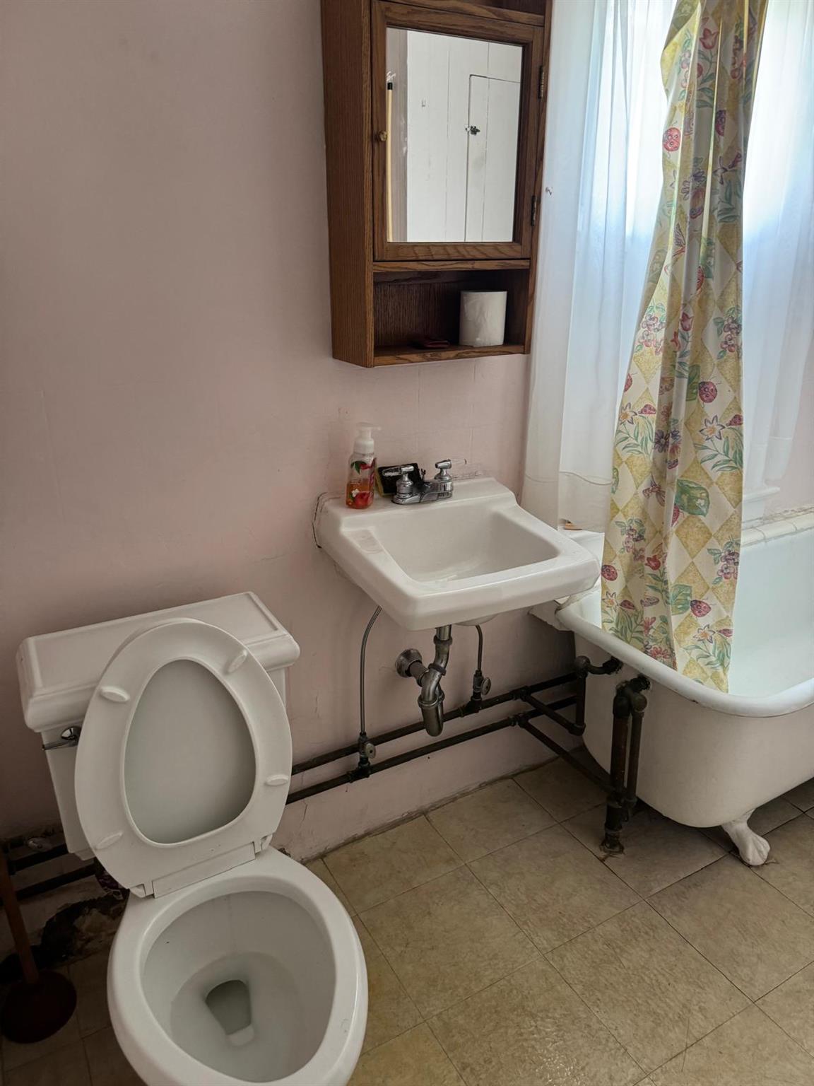 #5 photo, 112 N 6th Avenue, Mount Vernon , NY 10550