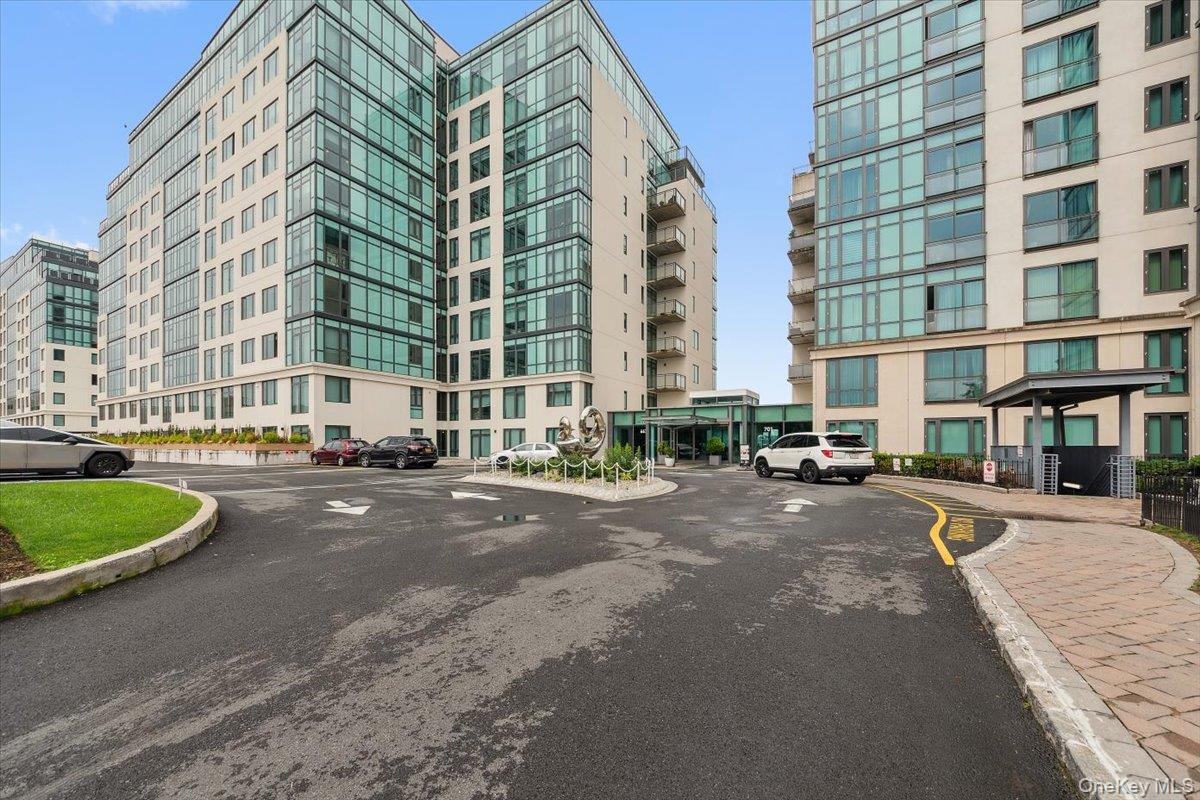 #1 photo, 701 Ridge Hill Boulevard, 紐約州 Yonkers , NY 10710