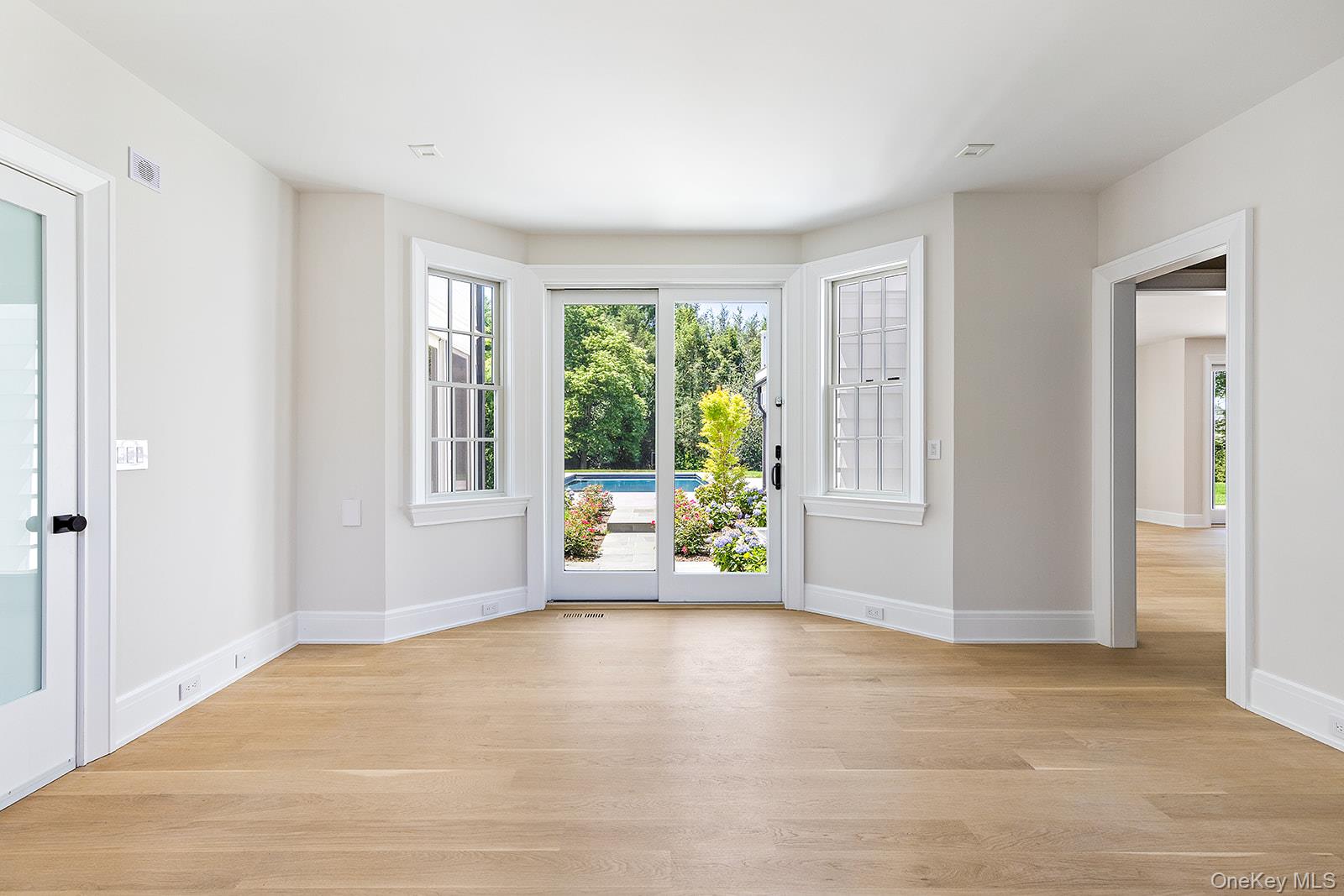 #12 photo, 42 Mamaroneck Road, Scarsdale , NY 10583