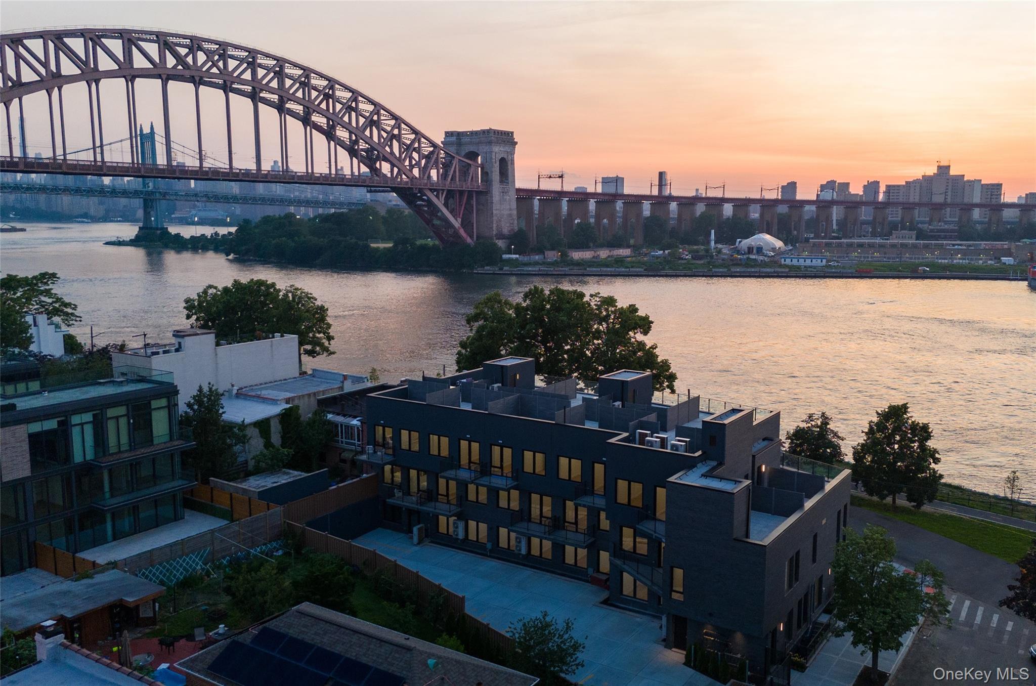 #11 photo, 21-31 Shore Blvd, クイーンズ区 Astoria , NY 11105