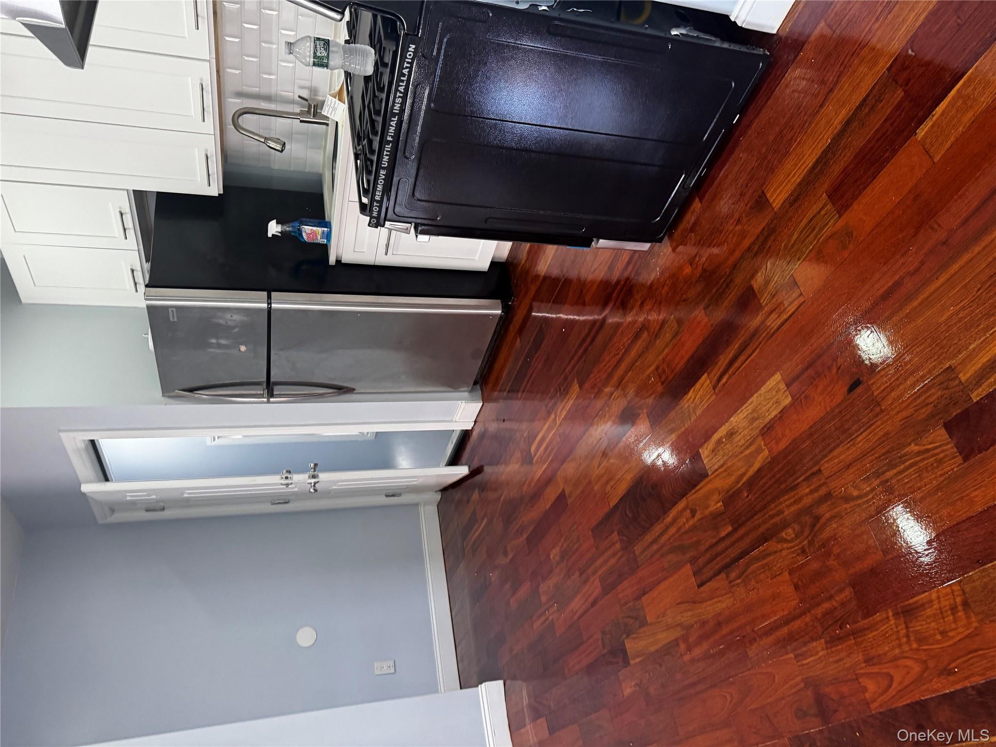 #2 photo, 818 E 216th Street, Bronx , NY 10467