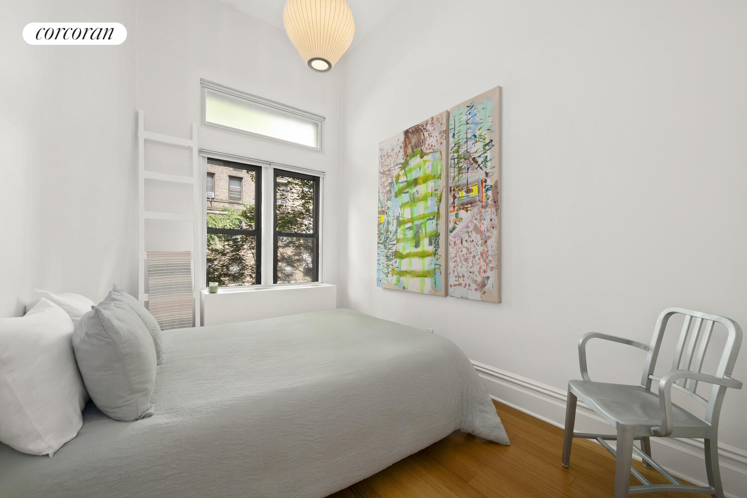 #10 photo, 56 W 71ST Street, マンハッタン Lincoln Square , NY 10023