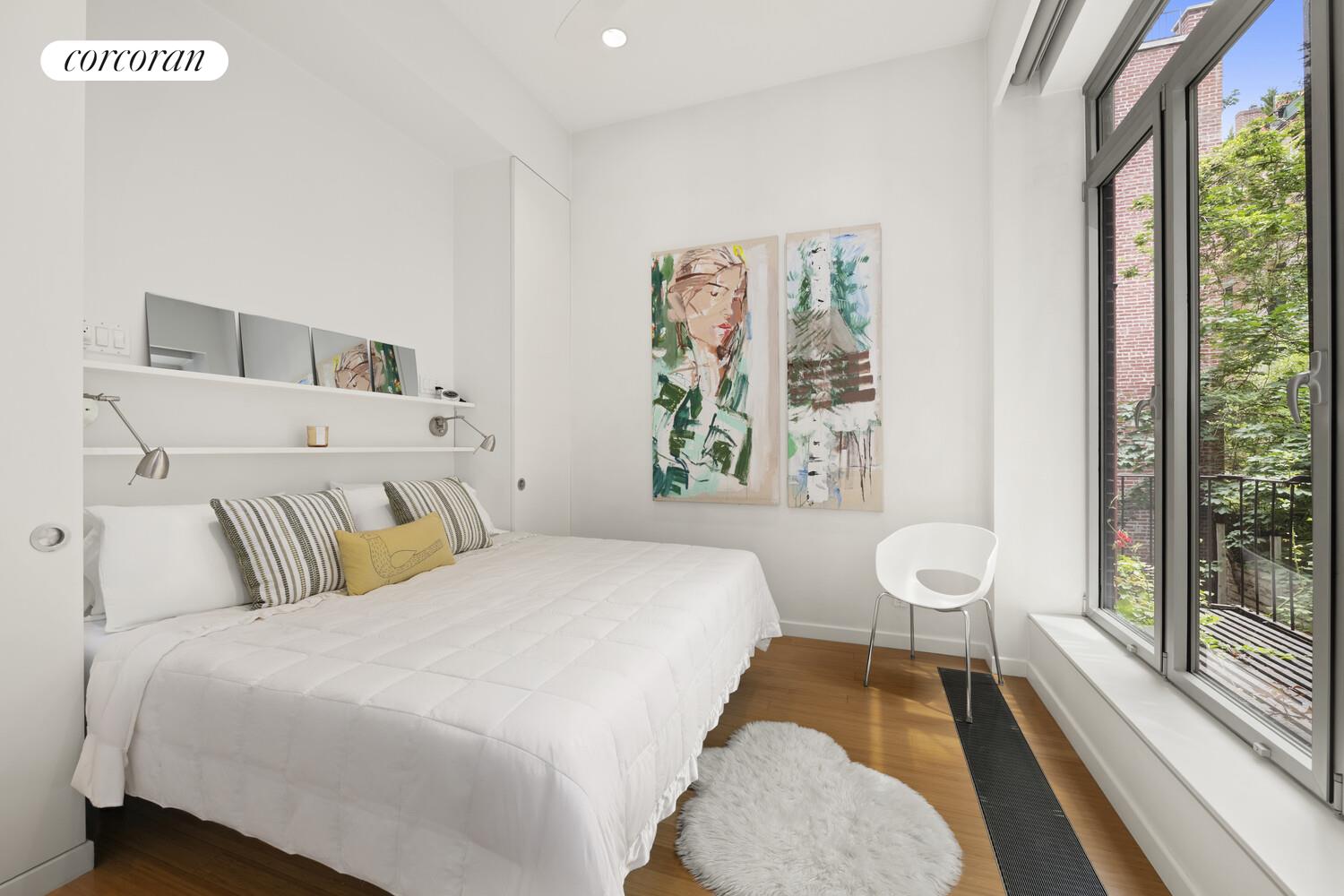 #7 photo, 56 W 71ST Street, マンハッタン Lincoln Square , NY 10023