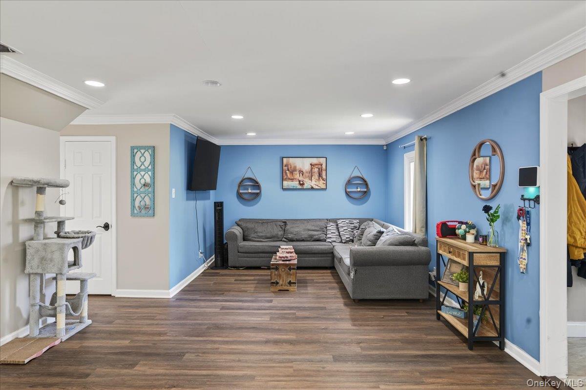 #5 photo, 4 Myrtle Lane, サフォーク郡 Coram , NY 11727