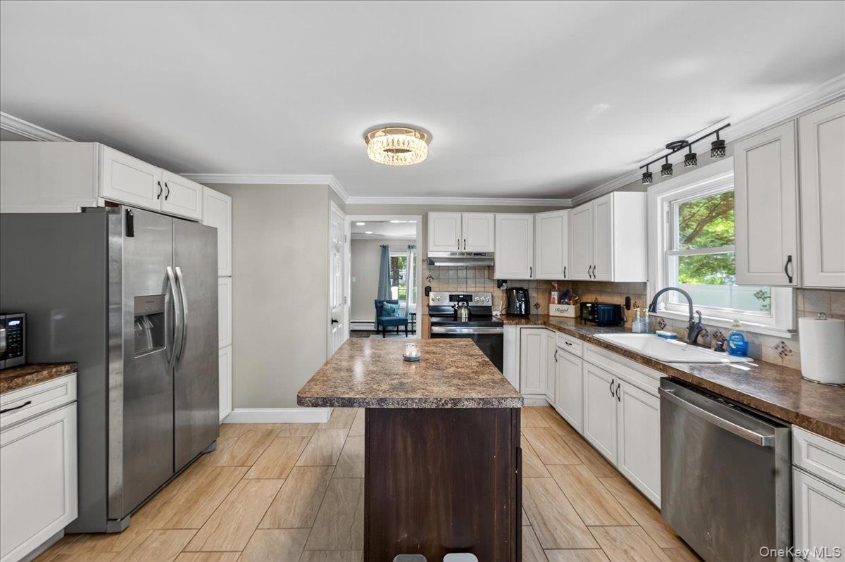 #6 photo, 4 Myrtle Lane, サフォーク郡 Coram , NY 11727