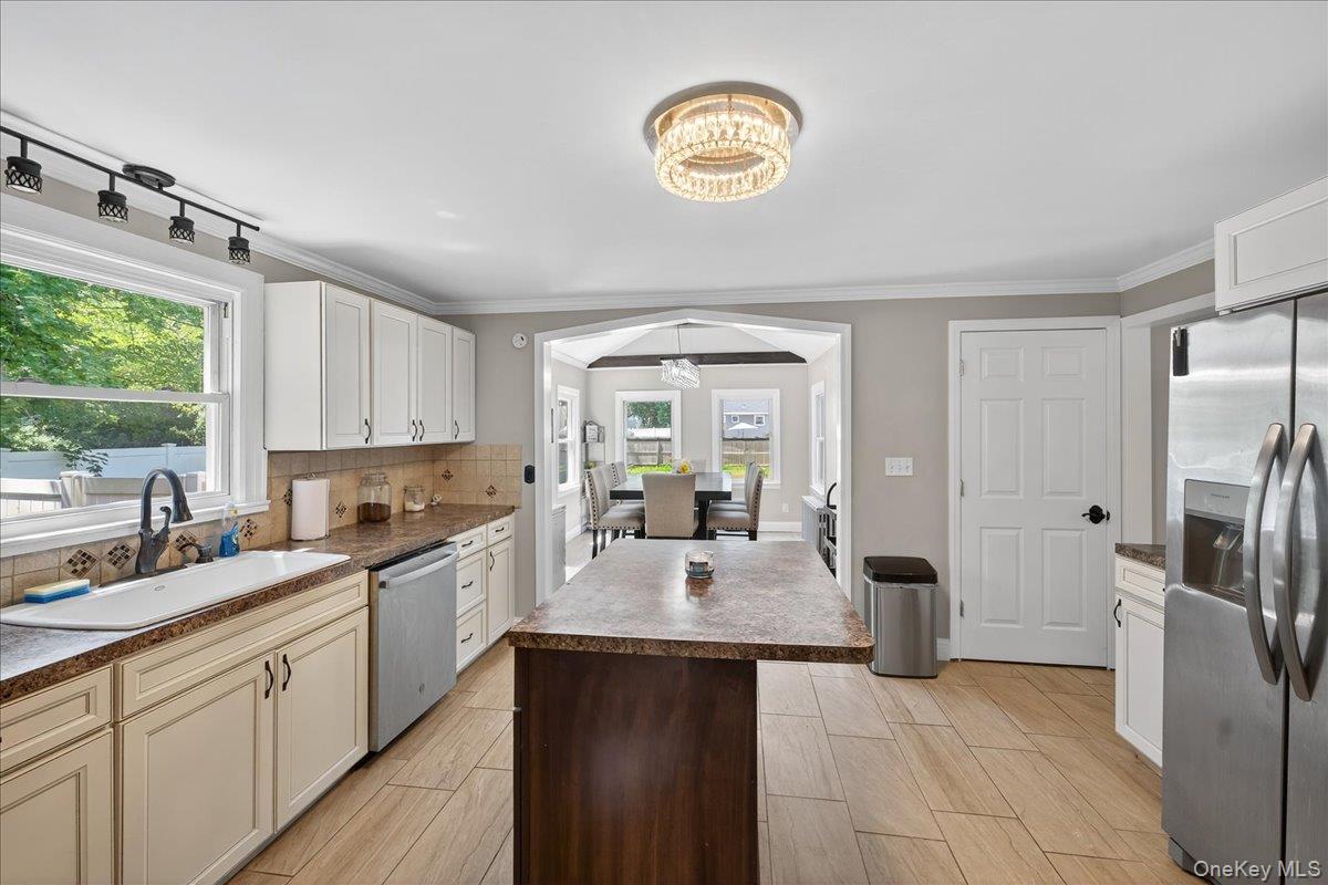 #8 photo, 4 Myrtle Lane, サフォーク郡 Coram , NY 11727