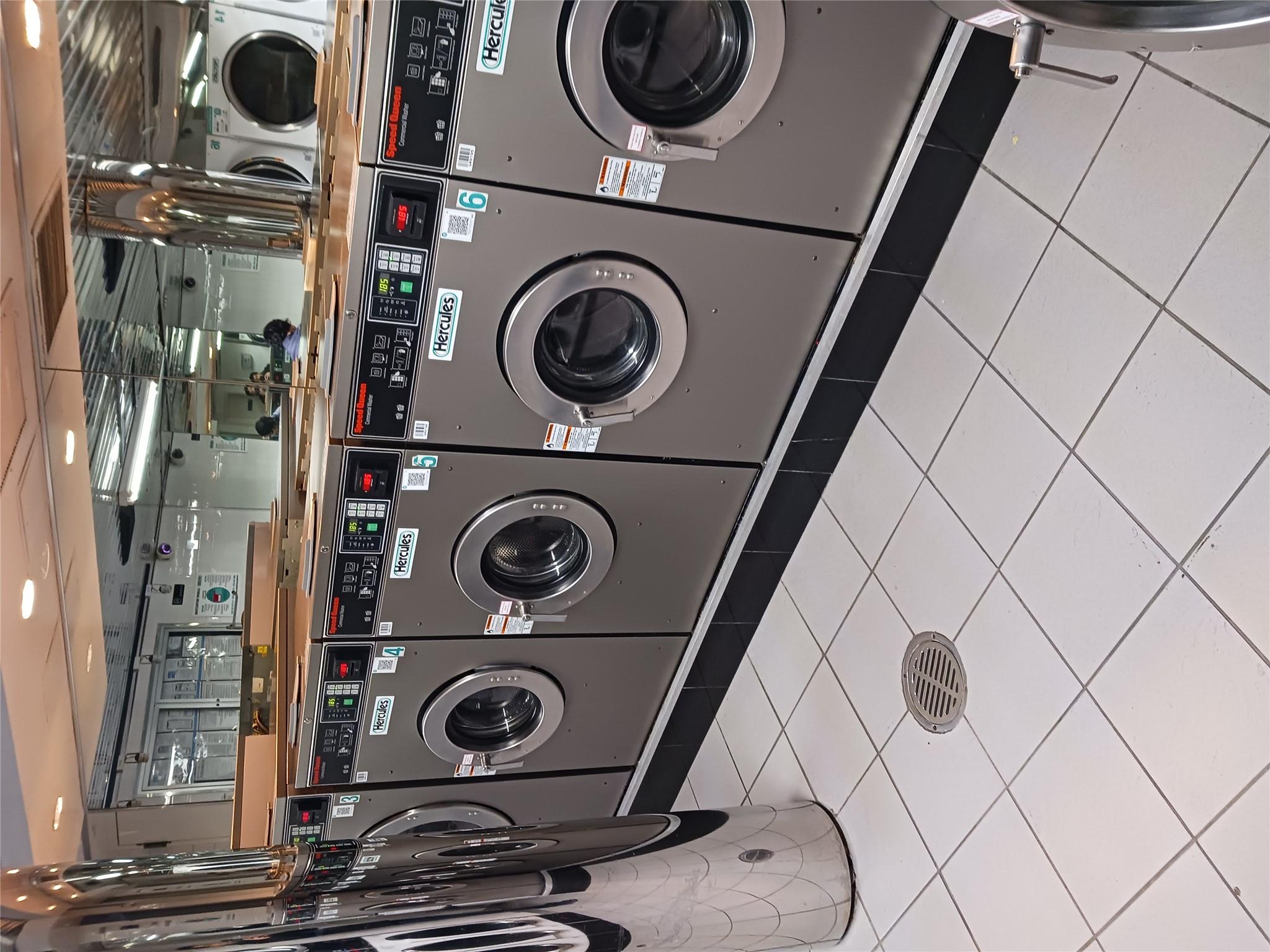 #3 photo, 8710 51st Avenue, クイーンズ区 Elmhurst , NY 11373