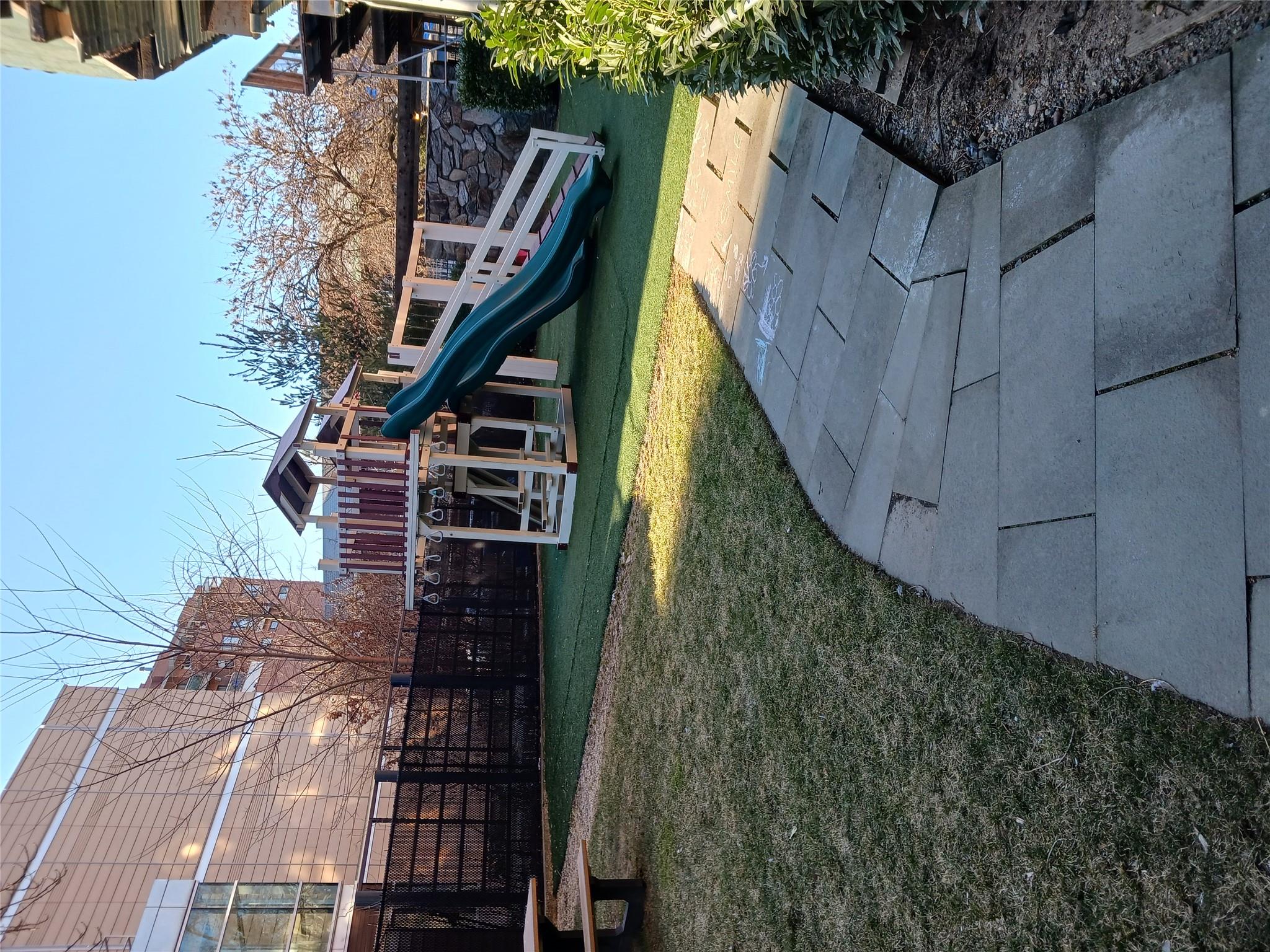 #8 photo, 8710 51st Avenue, クイーンズ区 Elmhurst , NY 11373