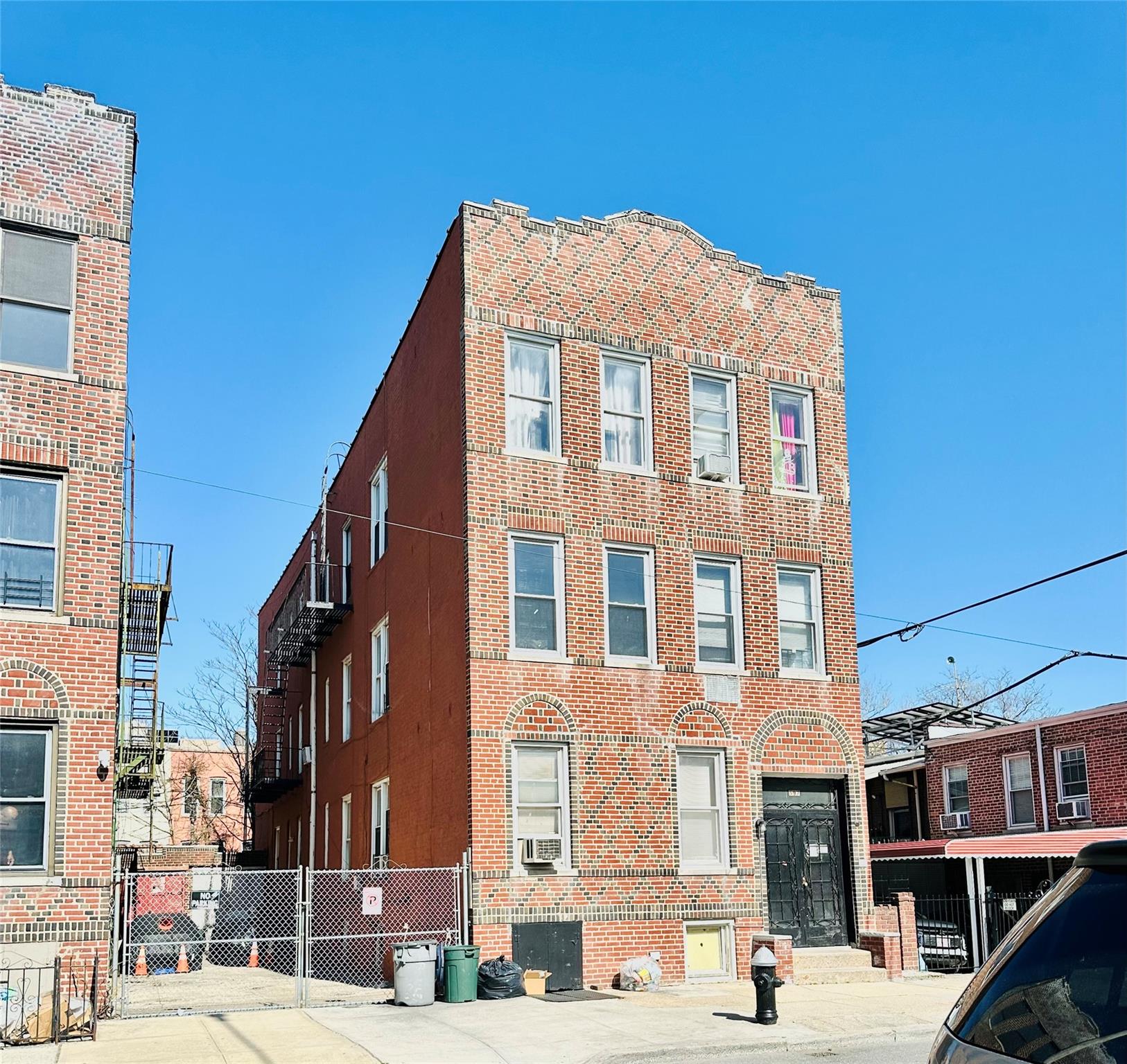 #1 photo, 597 E 93rd Street, 布鲁克林 Brooklyn , NY 11236