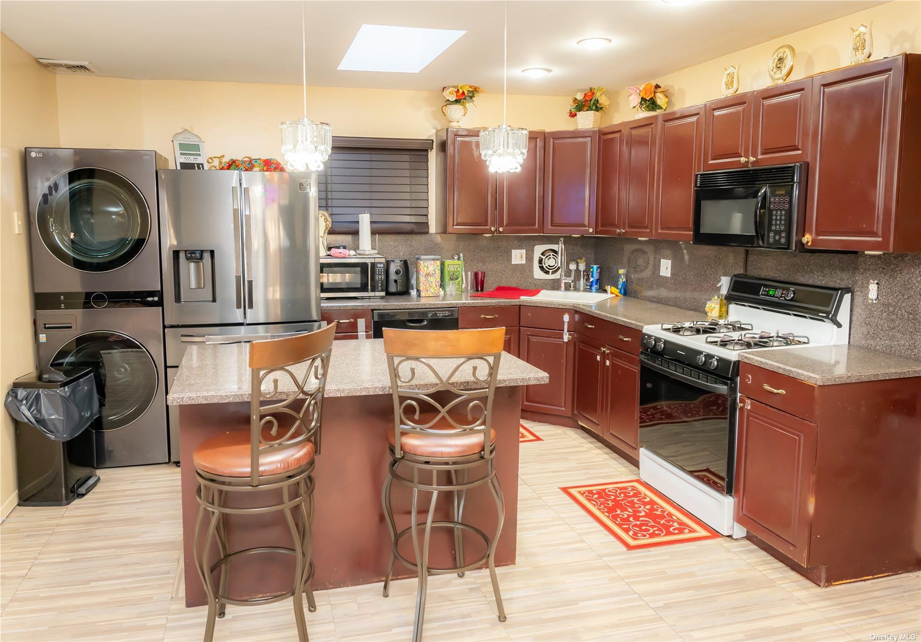 #11 photo, 129 Stewart Street, ナッソー郡 Elmont , NY 11003