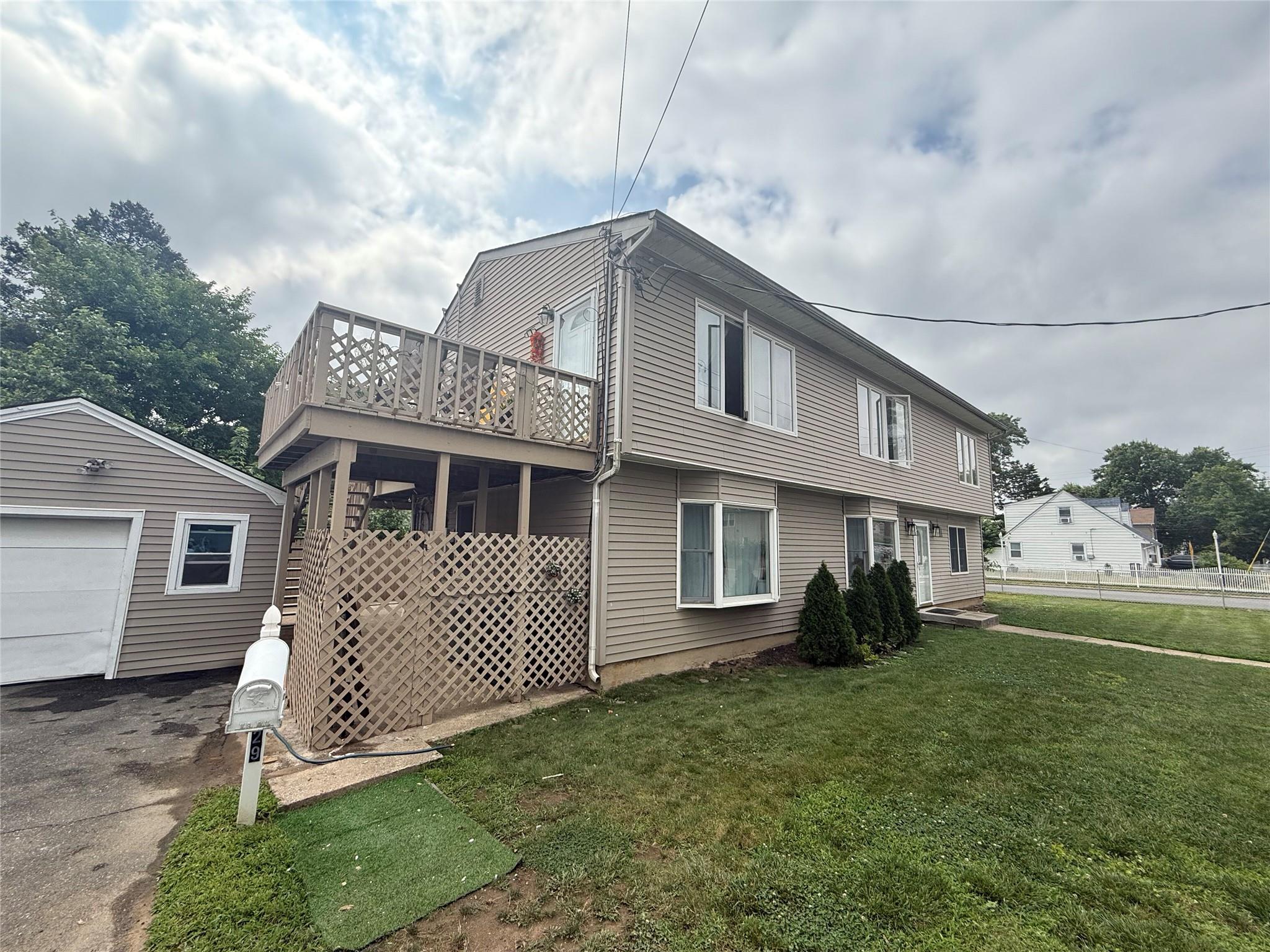 #2 photo, 129 Stewart Street, ナッソー郡 Elmont , NY 11003