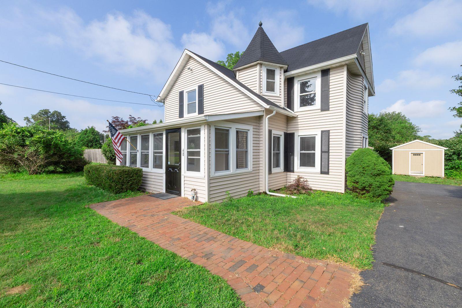 #1 photo, 48 Senix Avenue, 東長島 Center Moriches , NY 11934