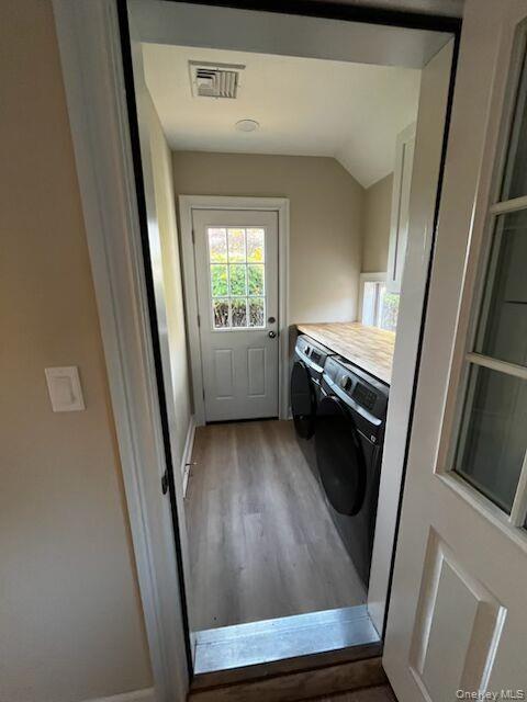 #14 photo, 48 Senix Avenue, サフォーク郡 Center Moriches , NY 11934